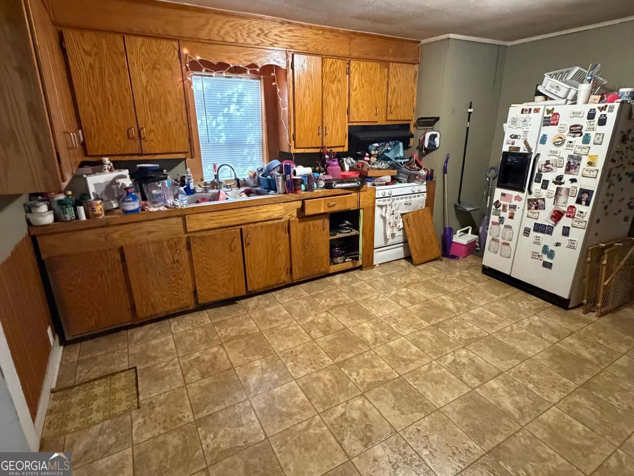 1 bedroom, 2 bathroom manufactured home,single family residence for sale at 606 W 7th Street, Alma, GA 31510 — photo 9