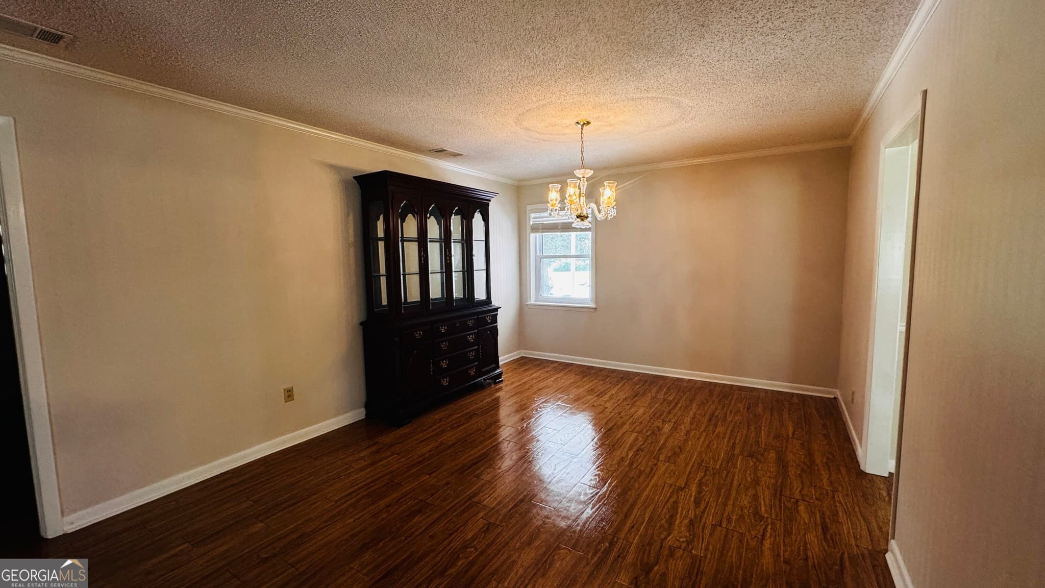 3 bedroom, 2 bathroom, 2,210 sq ft single family residence for sale at 191 Smith Avenue, Reidsville, GA 30453 — photo 8