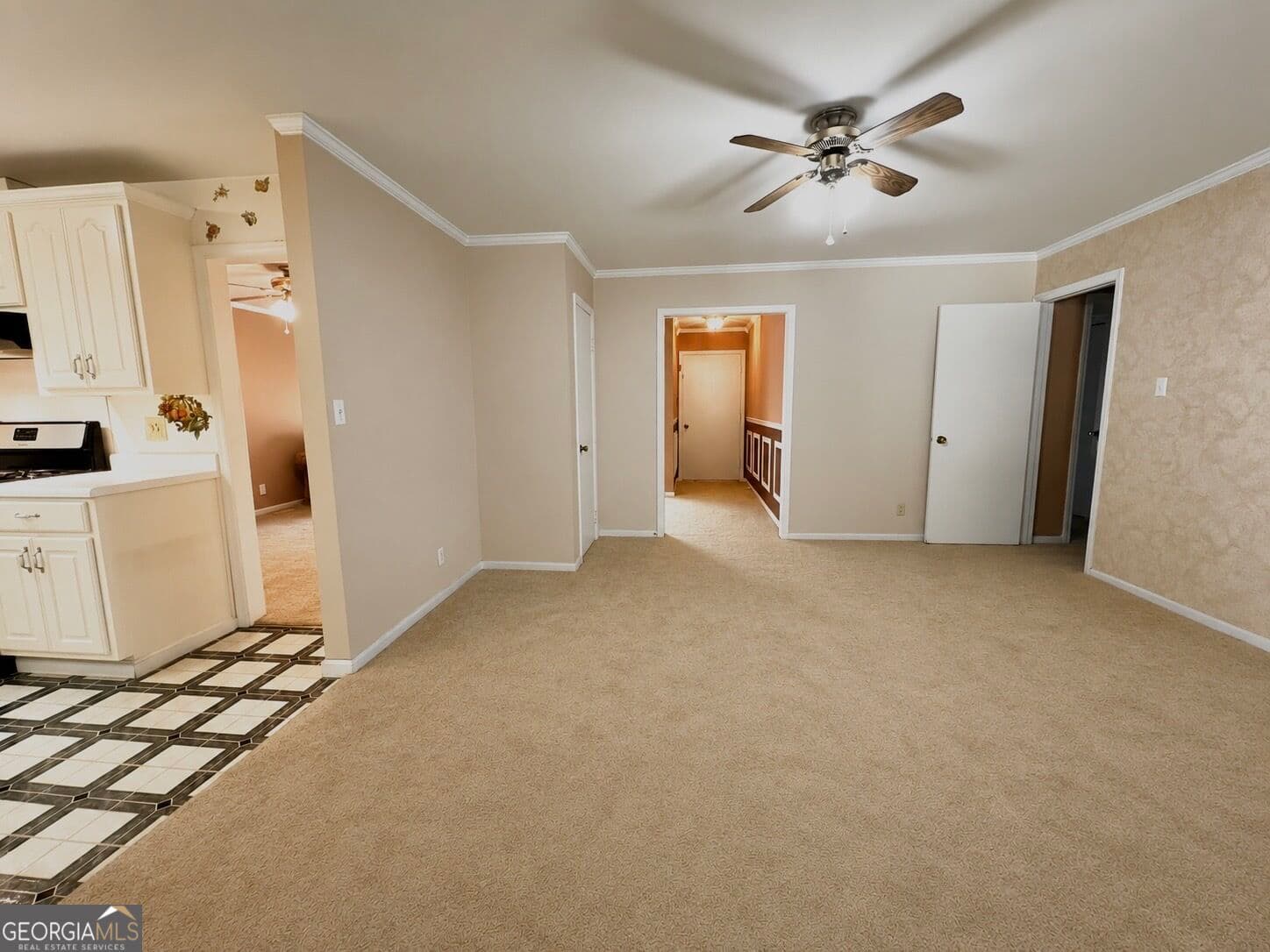 3 bedroom, 2 bathroom, 1,768 sq ft single family residence for sale at 108 Skyline Drive, Barnesville, GA 30204 — photo 8