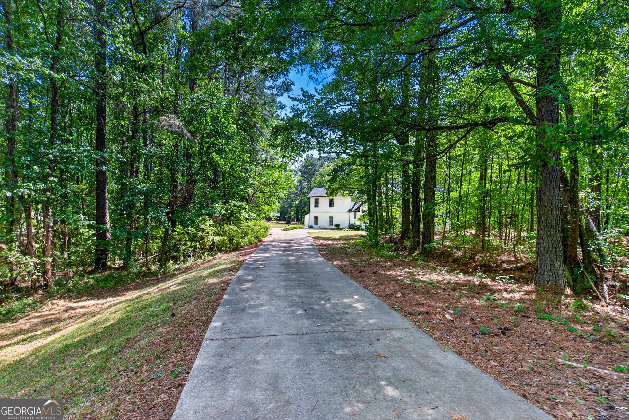 4 bedroom, 2.5 bathroom, 3,393 sq ft single family residence for sale at 11 Saint Marks Road, Hogansville, GA 30230 — photo 2