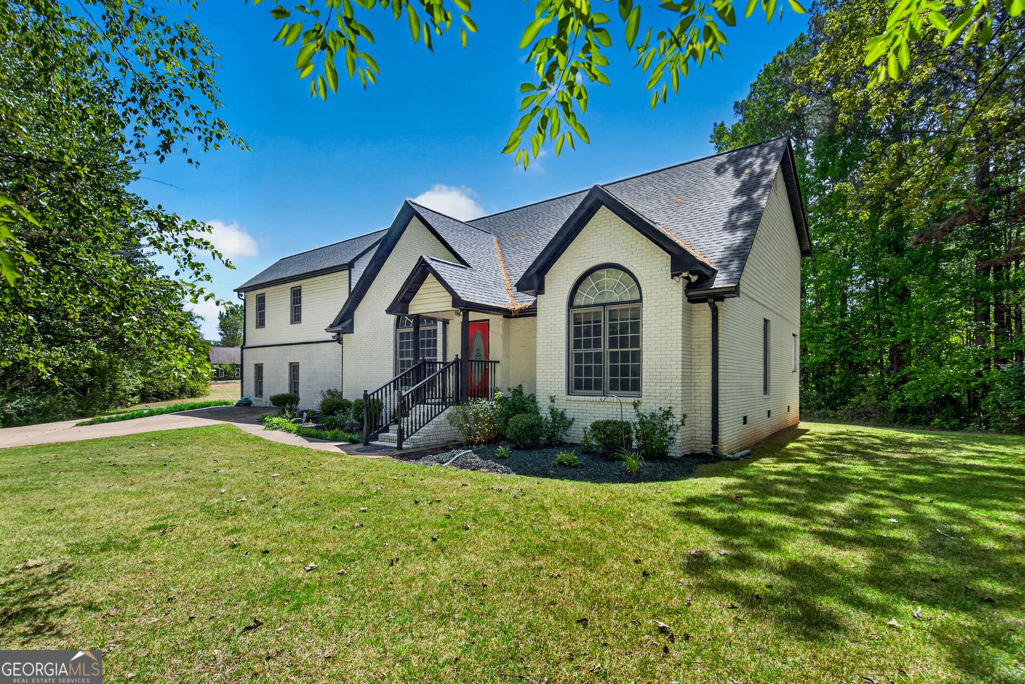 4 bedroom, 2.5 bathroom, 3,393 sq ft single family residence for sale at 11 Saint Marks Road, Hogansville, GA 30230 — photo 4