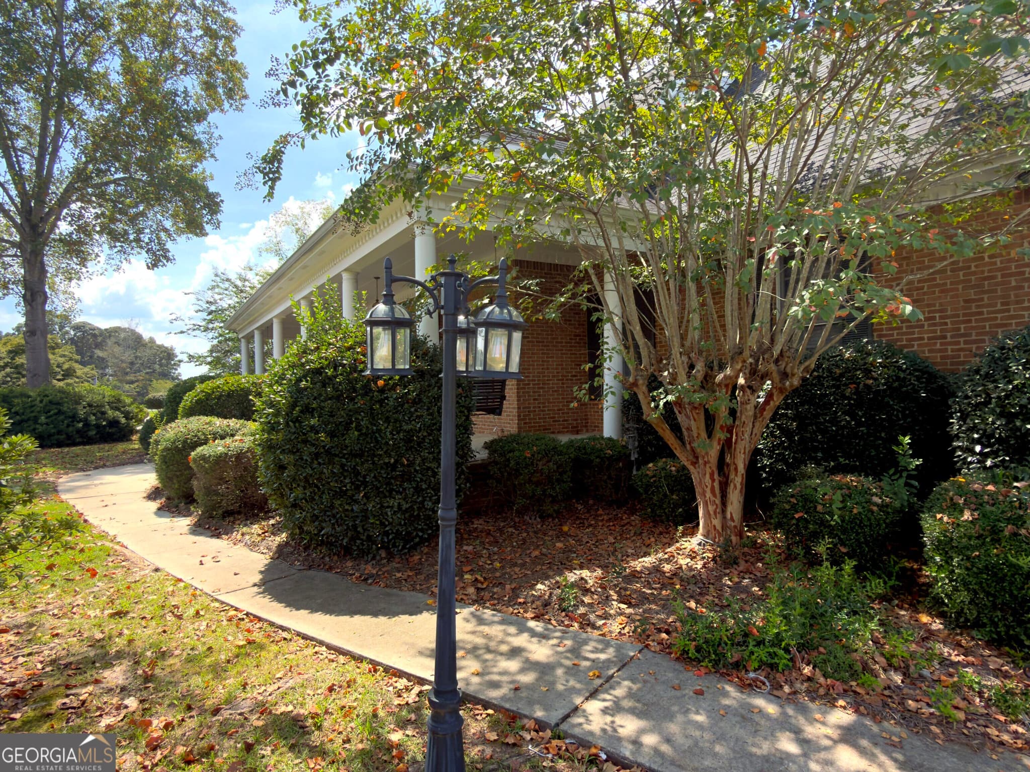 4 bedroom, 3.5 bathroom, 3,557 sq ft single family residence for sale at 122 Partridge Trail, Warner Robins, GA 31088 — photo 4