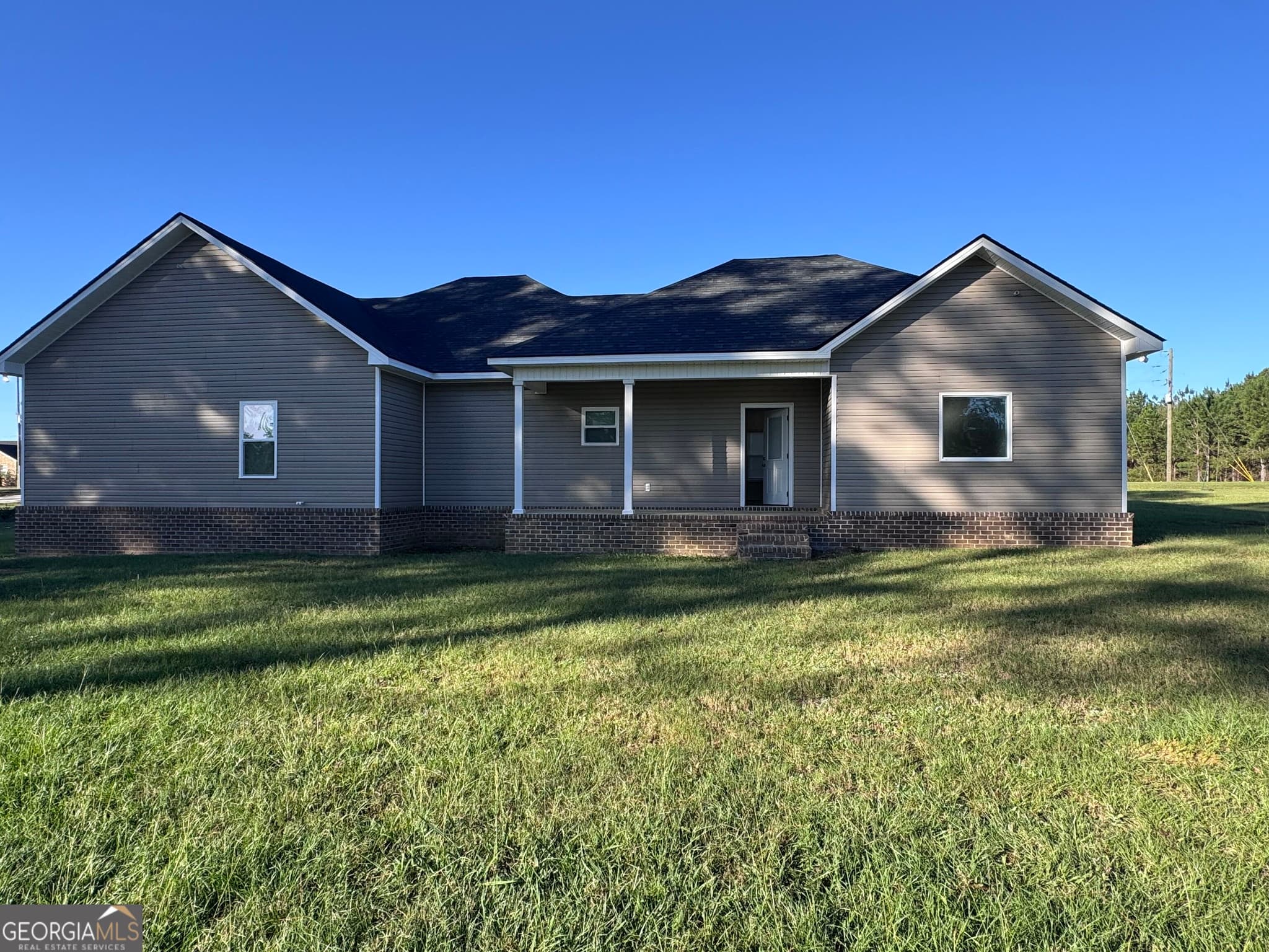 4 bedroom, 2 bathroom, 2,012 sq ft single family residence for rent at 340 Mace Cannon Road, Dublin, GA 31021 for $2,400 a month — photo 2
