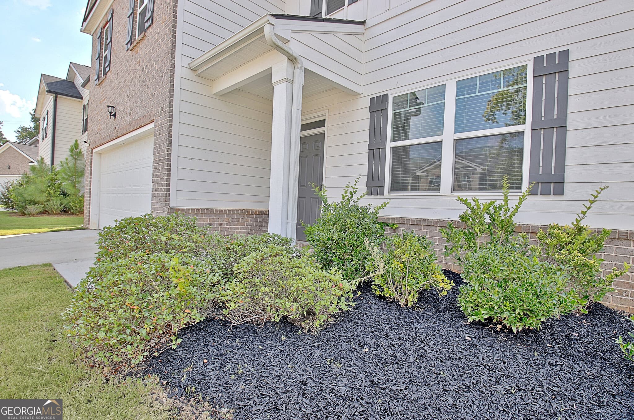 4 bedroom, 2.5 bathroom, 2,382 sq ft single family residence for sale at 19 White Spruce Way, Newnan, GA 30265 — photo 3