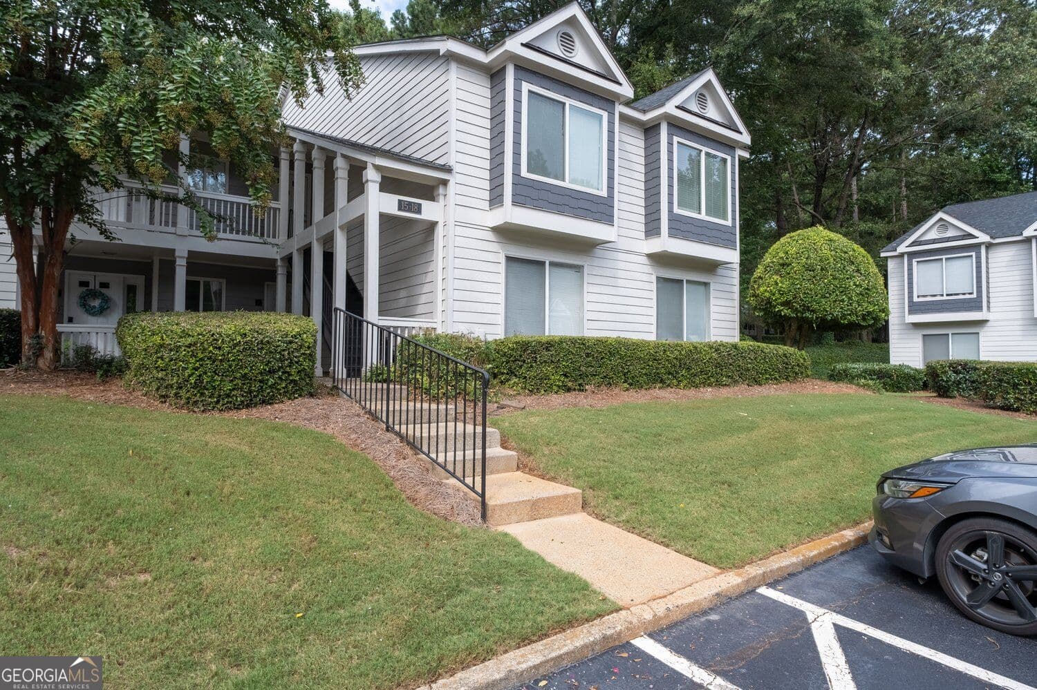 2 bedroom, 2 bathroom, 1,404 sq ft condominium for sale at 17 Little Silver Court 17, Smyrna, GA 30080 — photo 2