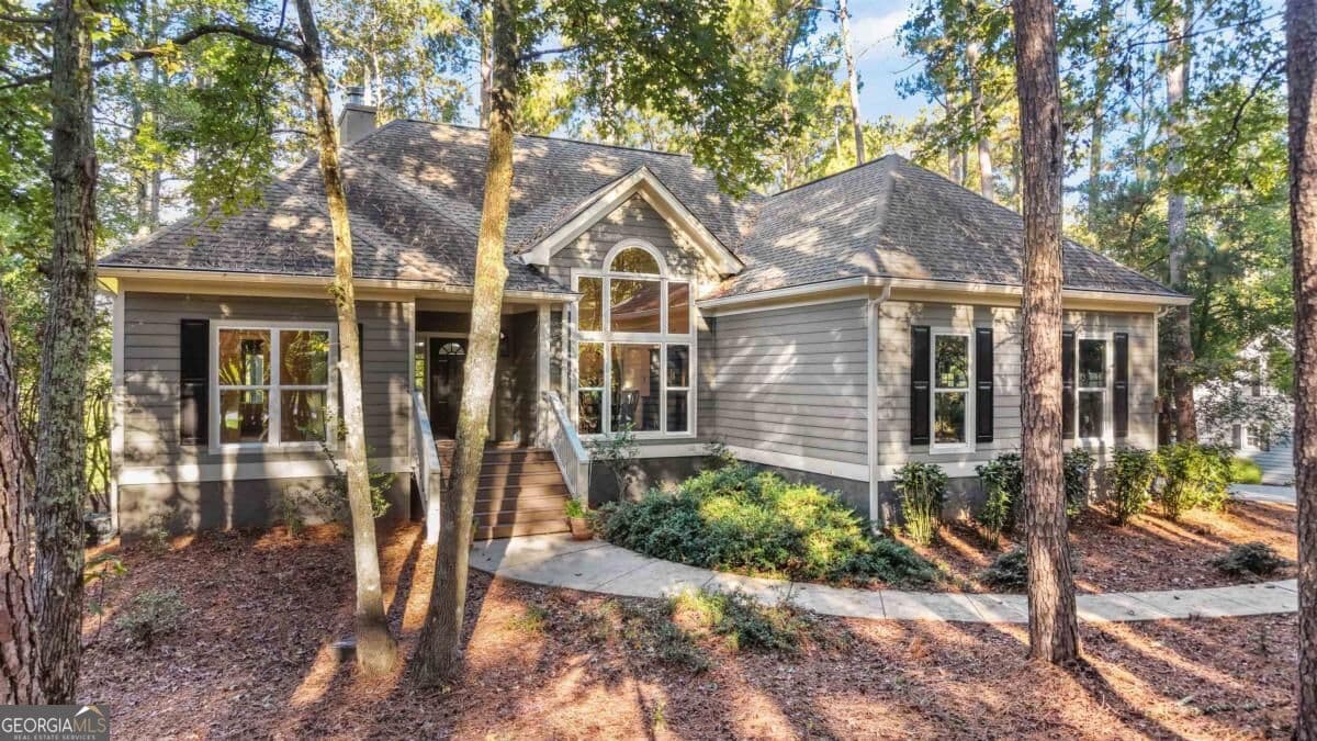 4 bedroom, 4 bathroom, 3,768 sq ft single family residence for sale at 1181 Shoulder Bone Circle, Greensboro, GA 30642 — photo 4
