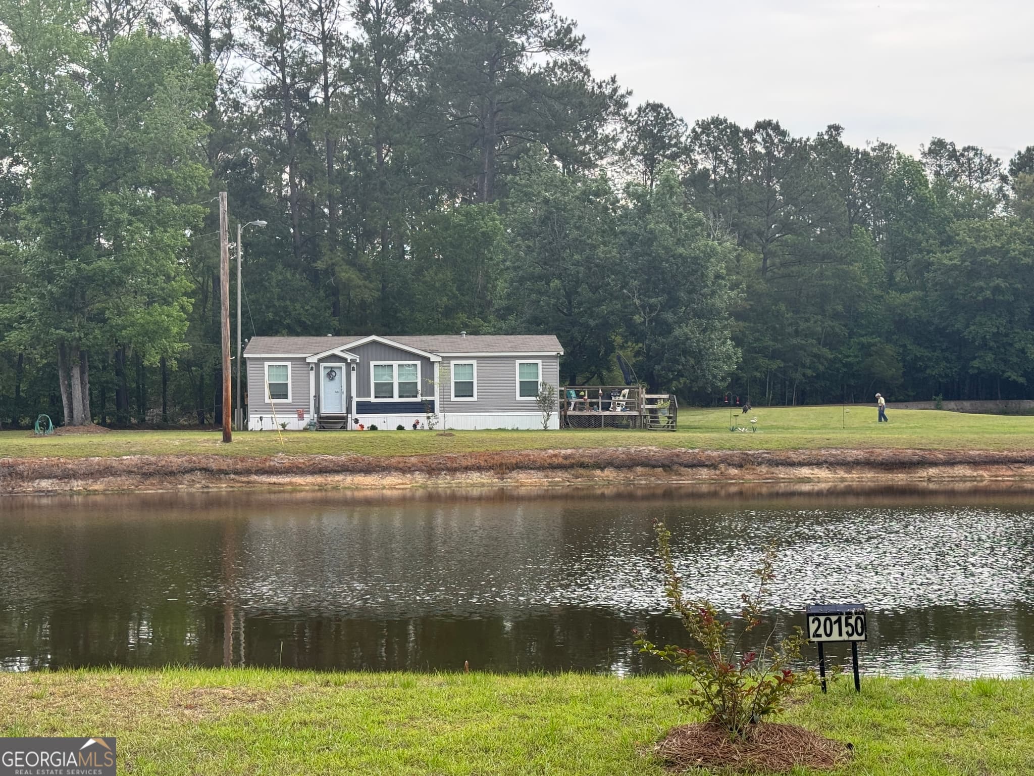 3 bedroom, 2 bathroom, 1,344 sq ft manufactured home,single family residence sold at 20150 Lake Church Road, Metter, GA 30439