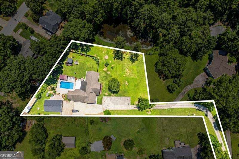 5 bedroom, 4 bathroom single family residence for sale at 1910 Mack Road, Douglasville, GA 30135 — photo 4