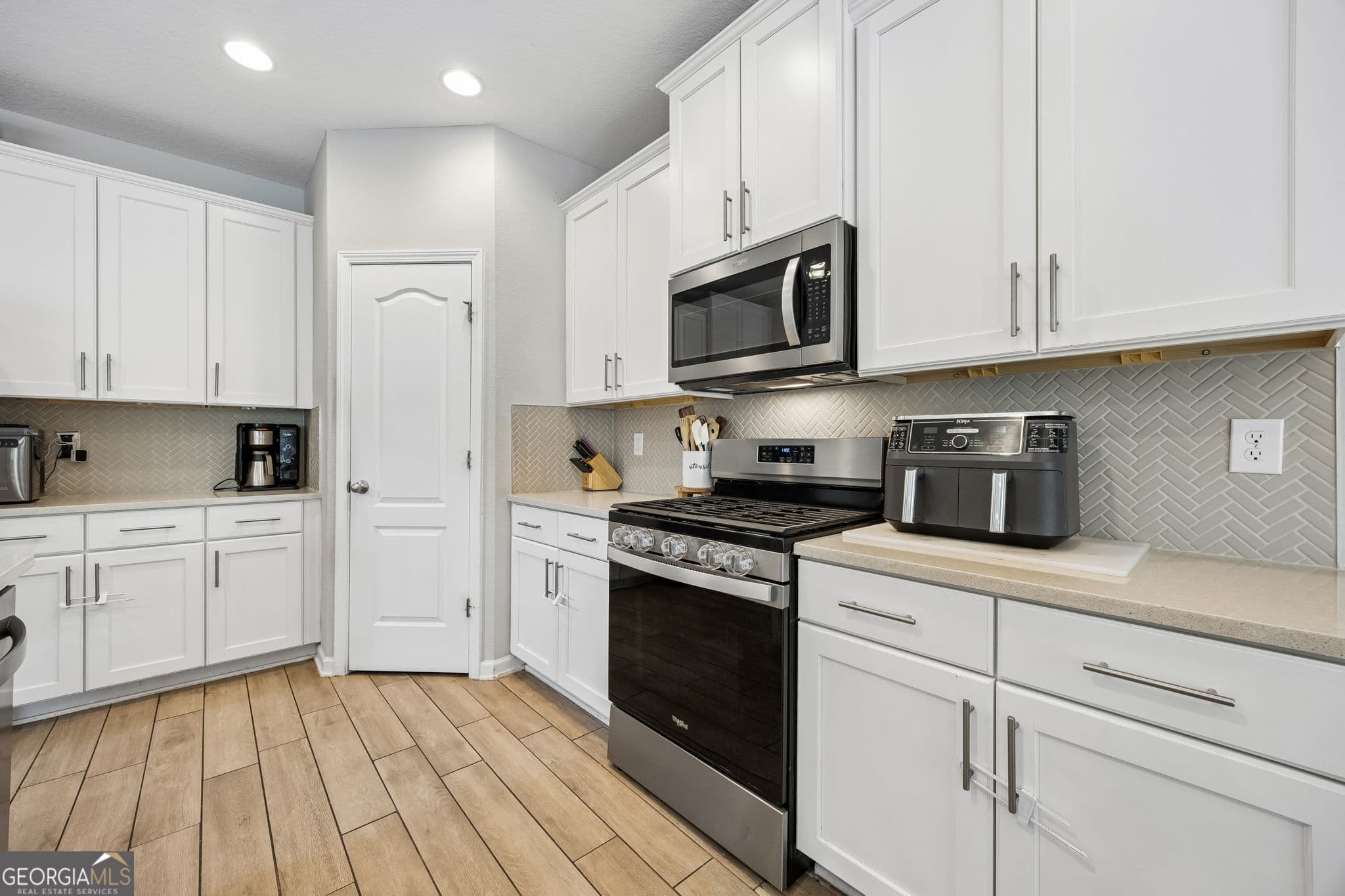 4 bedroom, 4 bathroom, 2,526 sq ft single family residence for sale at 215 Holm Place, St. Marys, GA 31558 — photo 9
