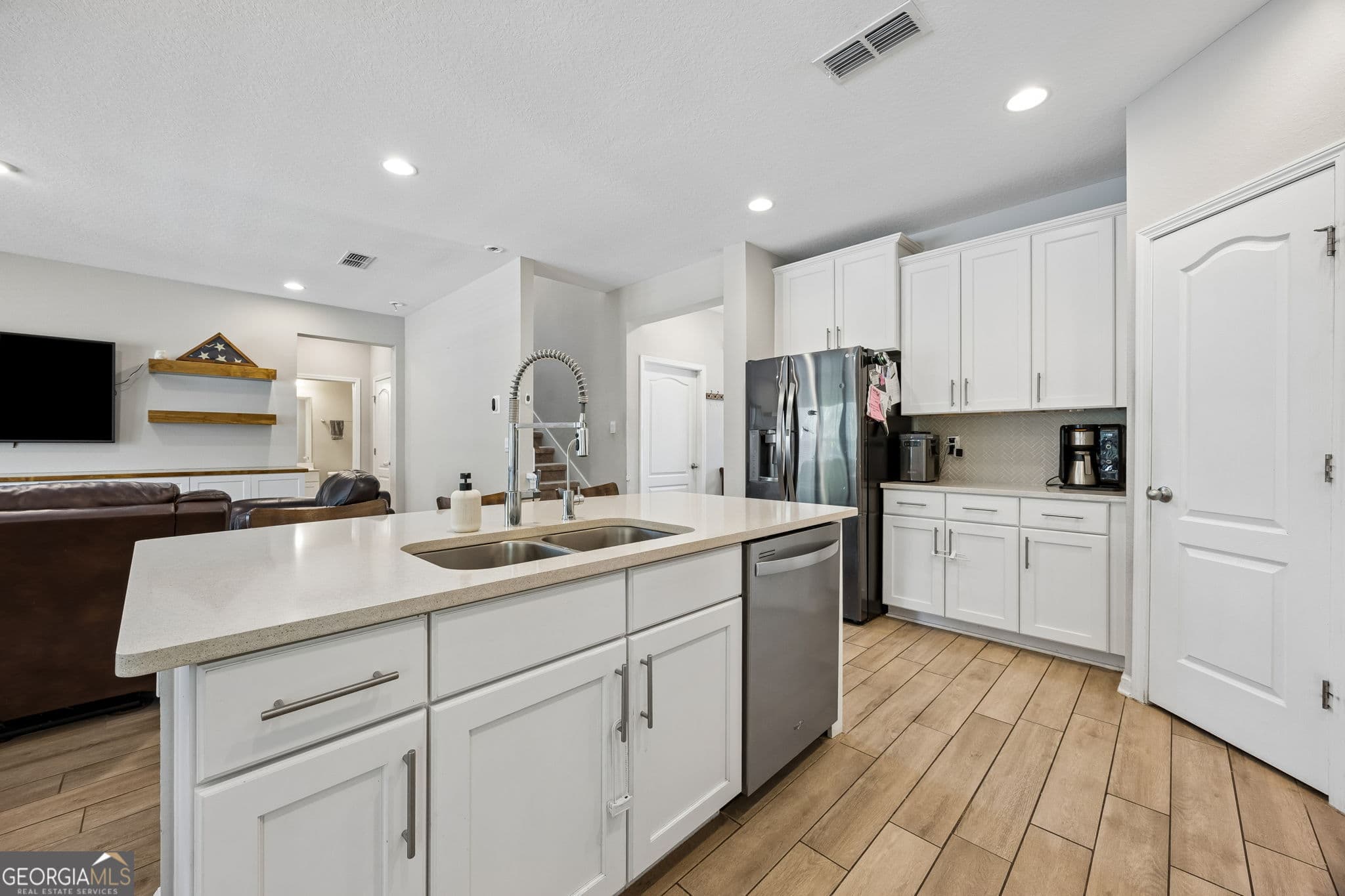 4 bedroom, 4 bathroom, 2,526 sq ft single family residence for sale at 215 Holm Place, St. Marys, GA 31558 — photo 8