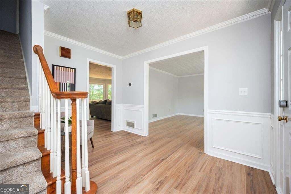 7 bedroom, 4.5 bathroom, 3,636 sq ft single family residence for sale at 4962 Thornwood Trace, Acworth, GA 30102 — photo 7
