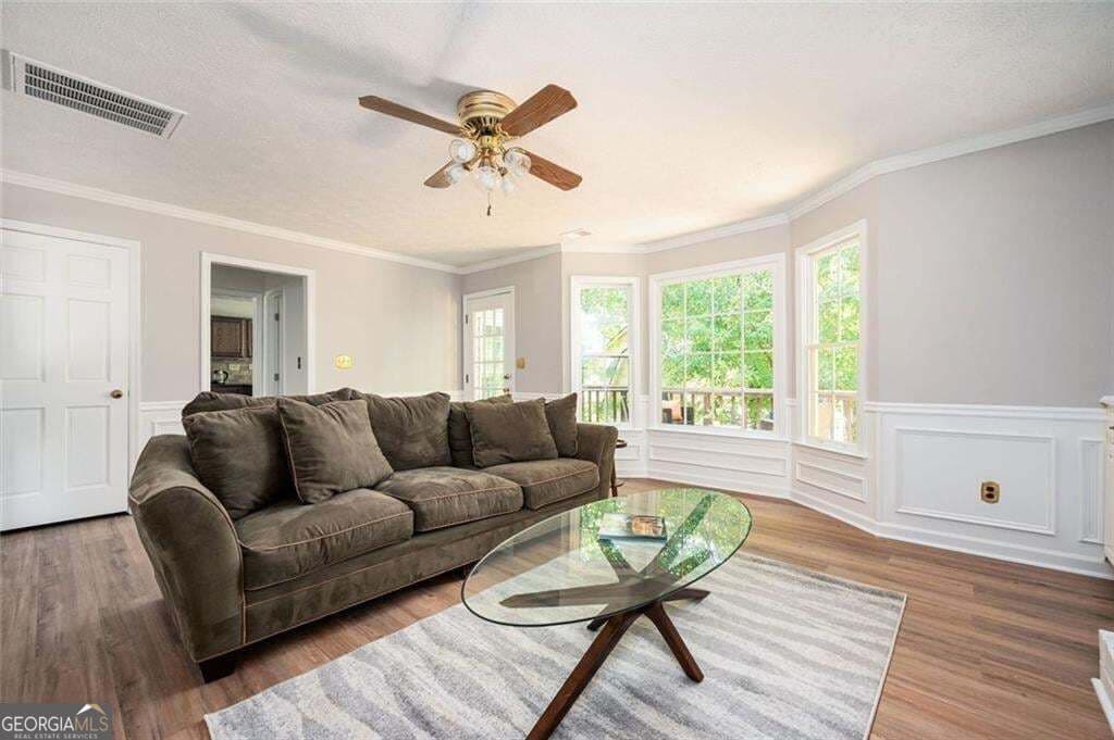 7 bedroom, 4.5 bathroom, 3,636 sq ft single family residence for sale at 4962 Thornwood Trace, Acworth, GA 30102 — photo 10