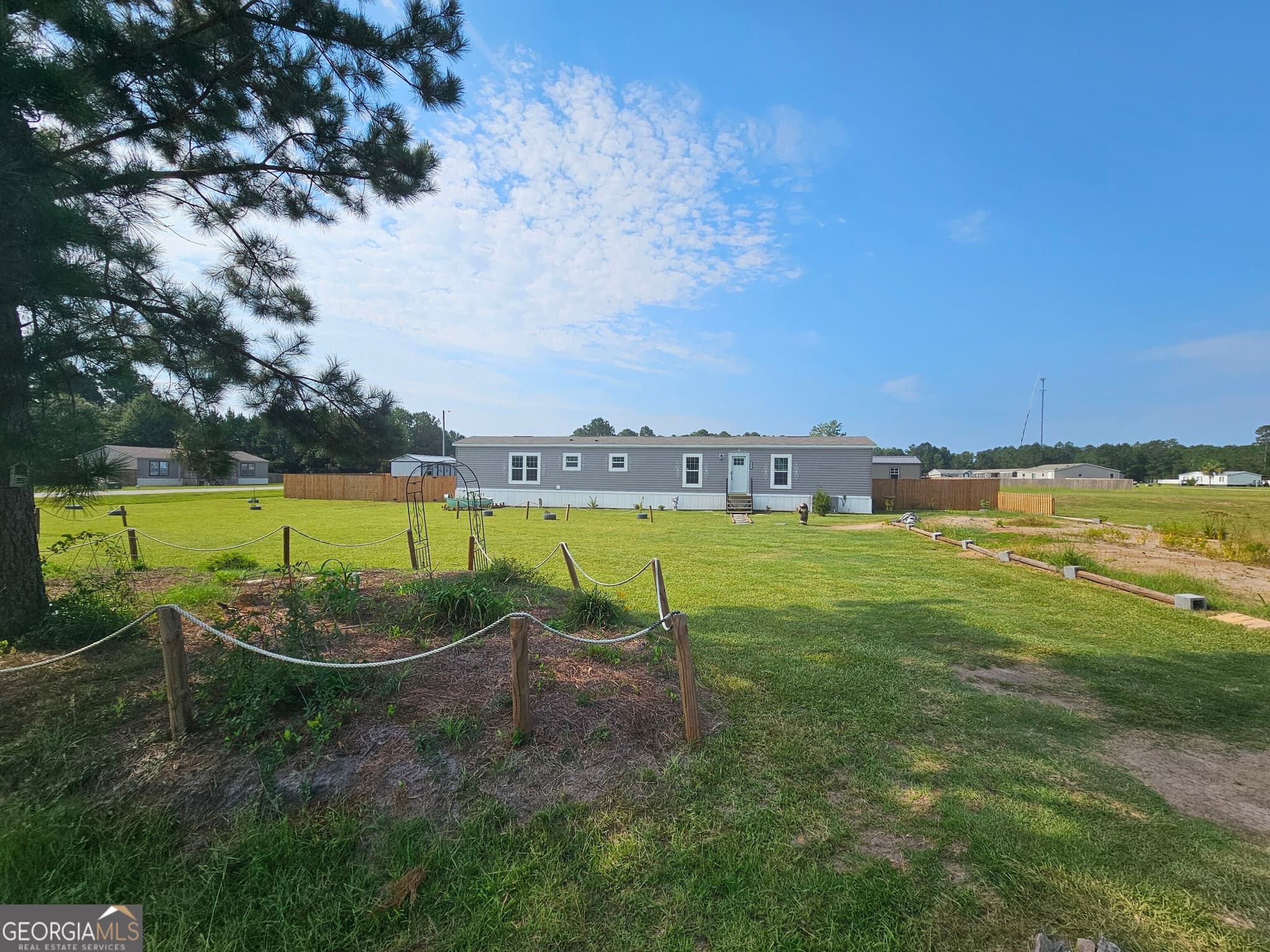 3 bedroom, 2 bathroom, 1,120 sq ft single family residence for sale at 1283 Speckled Trout Circle, Townsend, GA 31331 — photo 2