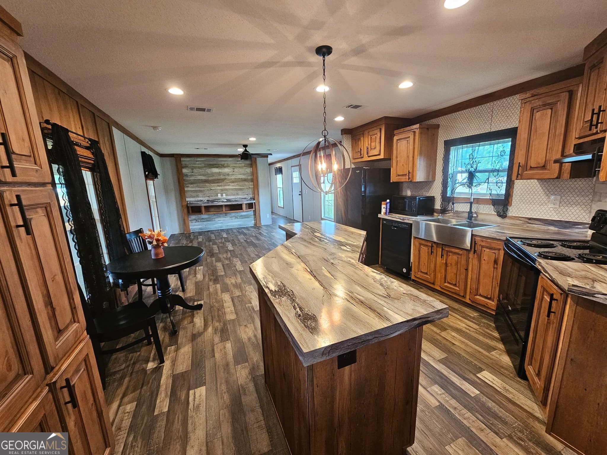3 bedroom, 2 bathroom, 1,120 sq ft single family residence for sale at 1283 Speckled Trout Circle, Townsend, GA 31331 — photo 8