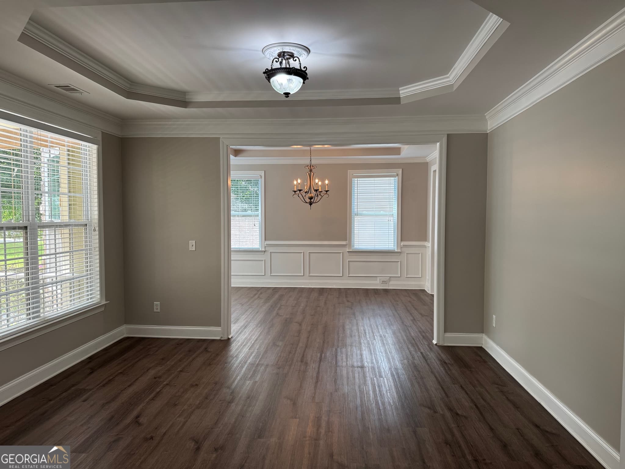 6 bedroom, 5 bathroom, 4,965 sq ft single family residence for sale at 3020 Norwell Court, Locust Grove, GA 30248 — photo 4