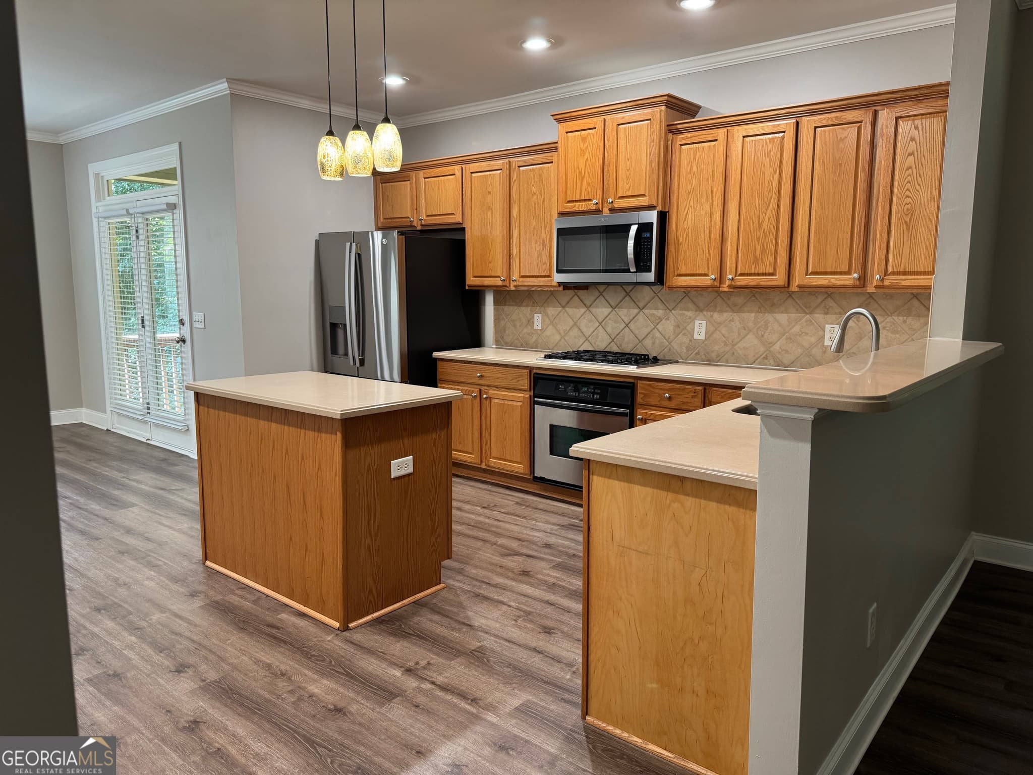 6 bedroom, 5 bathroom, 4,965 sq ft single family residence for sale at 3020 Norwell Court, Locust Grove, GA 30248 — photo 8