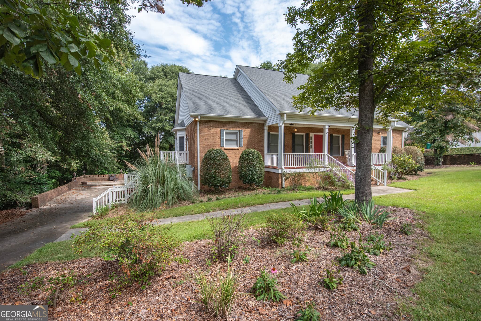 5 bedroom, 4.5 bathroom, 4,900 sq ft single family residence for sale at 110 Holly Drive, Warner Robins, GA 31088 — photo 9
