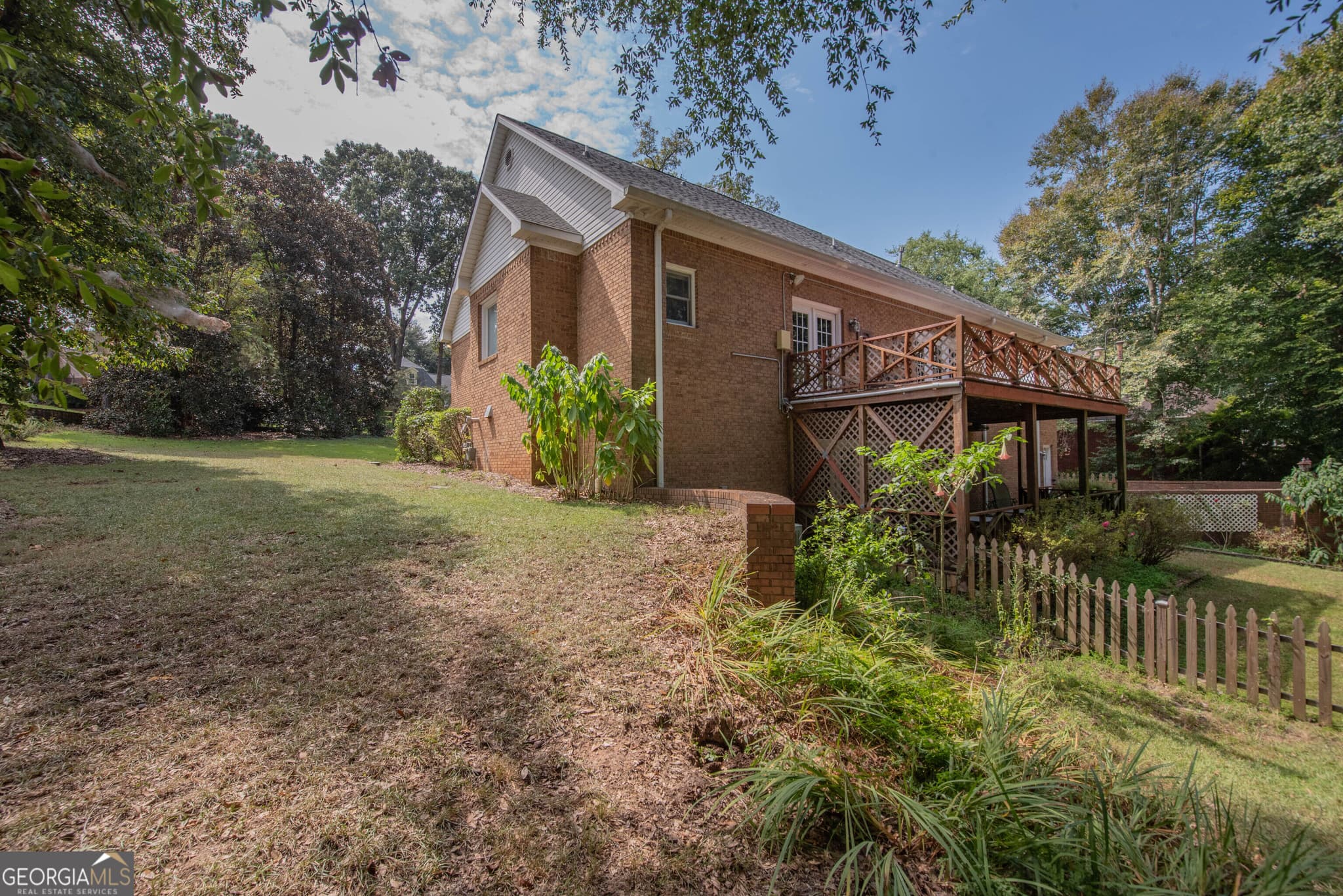 5 bedroom, 4.5 bathroom, 4,900 sq ft single family residence for sale at 110 Holly Drive, Warner Robins, GA 31088 — photo 4