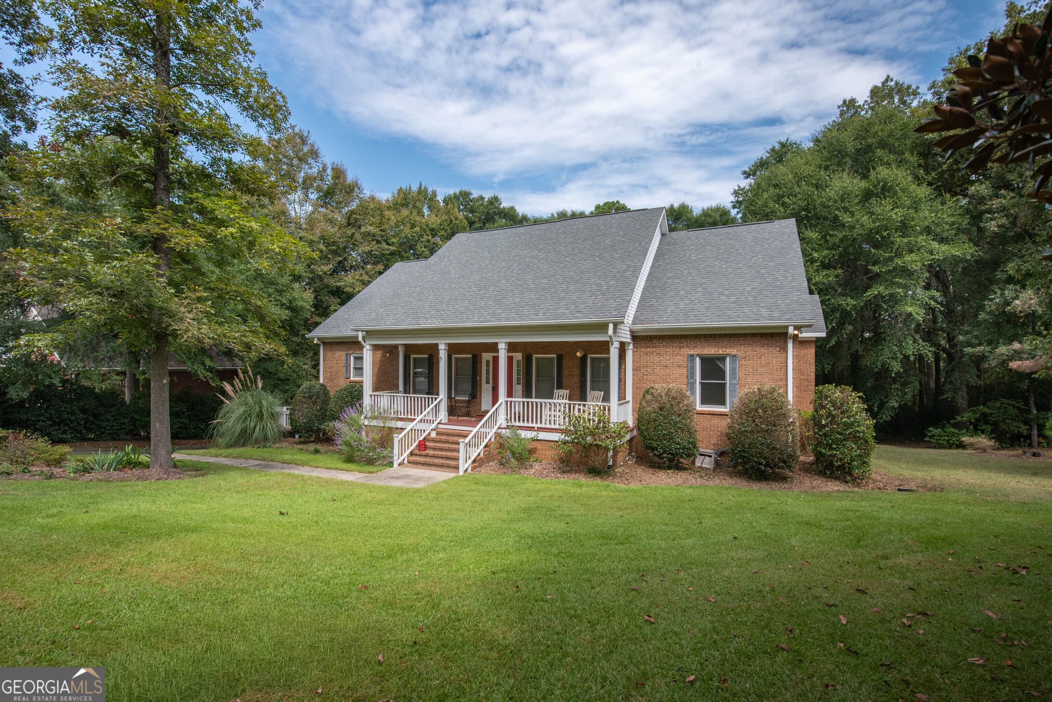 5 bedroom, 4.5 bathroom, 4,900 sq ft single family residence for sale at 110 Holly Drive, Warner Robins, GA 31088 — photo 8