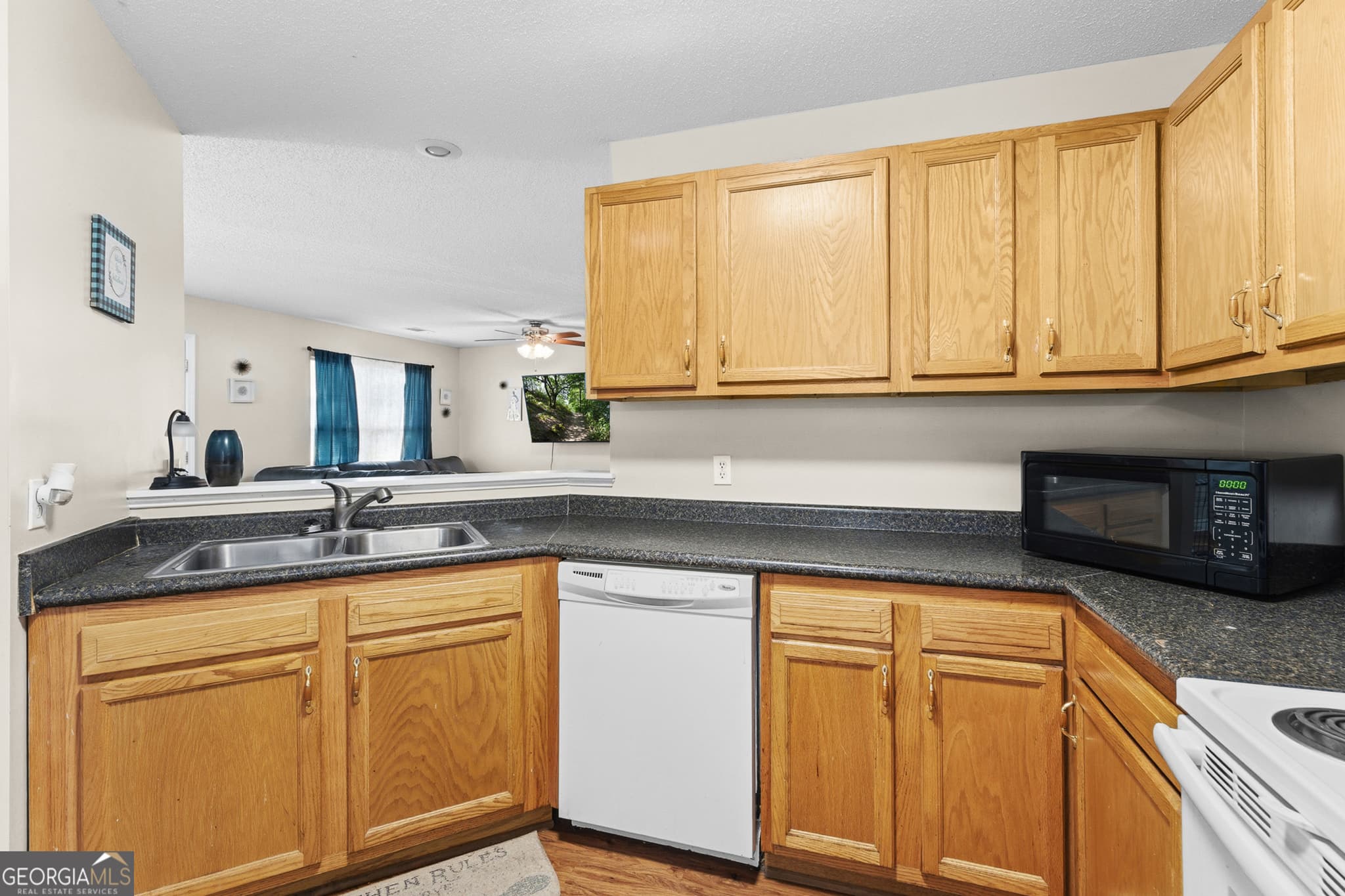 4 bedroom, 2 bathroom single family residence for sale at 1908 Comet Avenue, Savannah, GA 31405 — photo 7