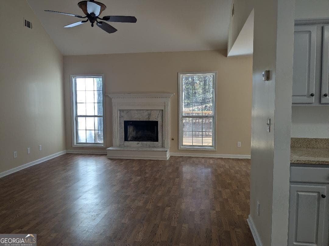 3 bedroom, 2 bathroom, 1,402 sq ft single family residence for sale at 35 Paces Landing Lane, Newnan, GA 30263 — photo 2