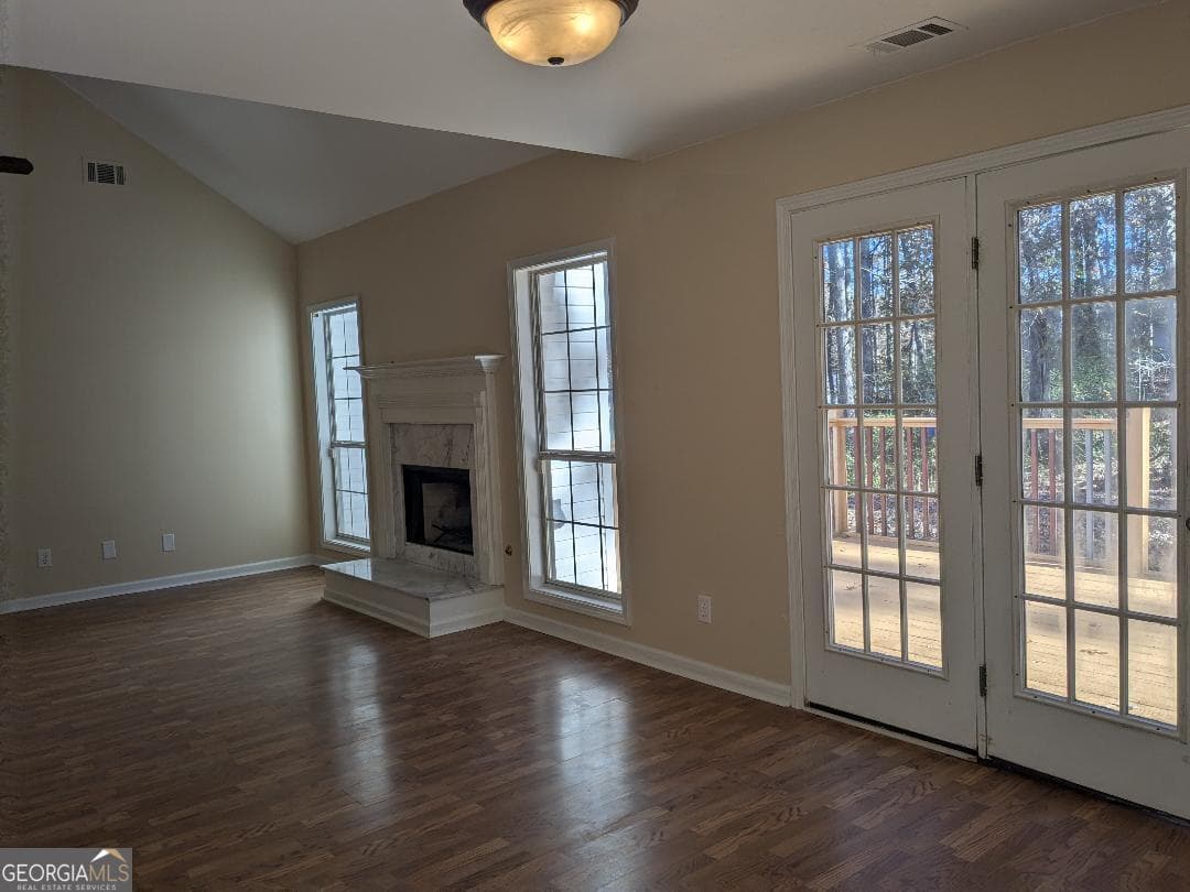 3 bedroom, 2 bathroom, 1,402 sq ft single family residence for sale at 35 Paces Landing Lane, Newnan, GA 30263 — photo 4