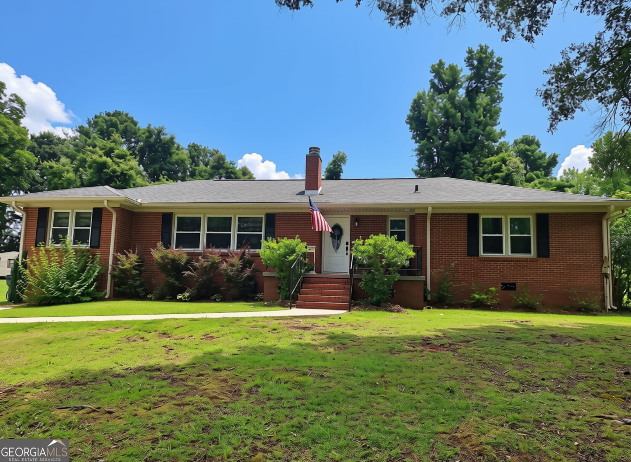 4 bedroom, 2 bathroom, 1,948 sq ft single family residence under contract at 503 Crestview Lane, Valley, AL 36854 — photo 6