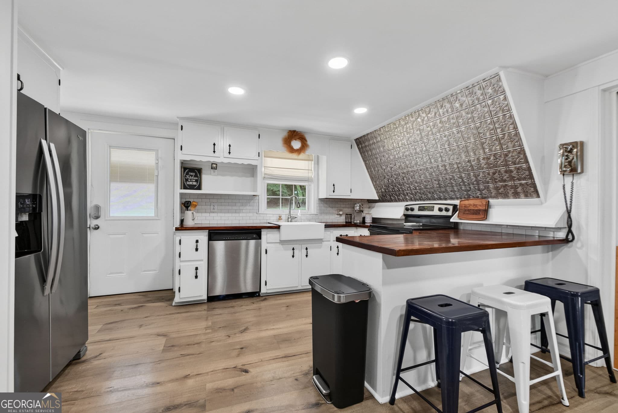 3 bedroom, 2.5 bathroom, 2,120 sq ft single family residence for sale at 124 Rosebud Lane, Jackson, GA 30233 — photo 8