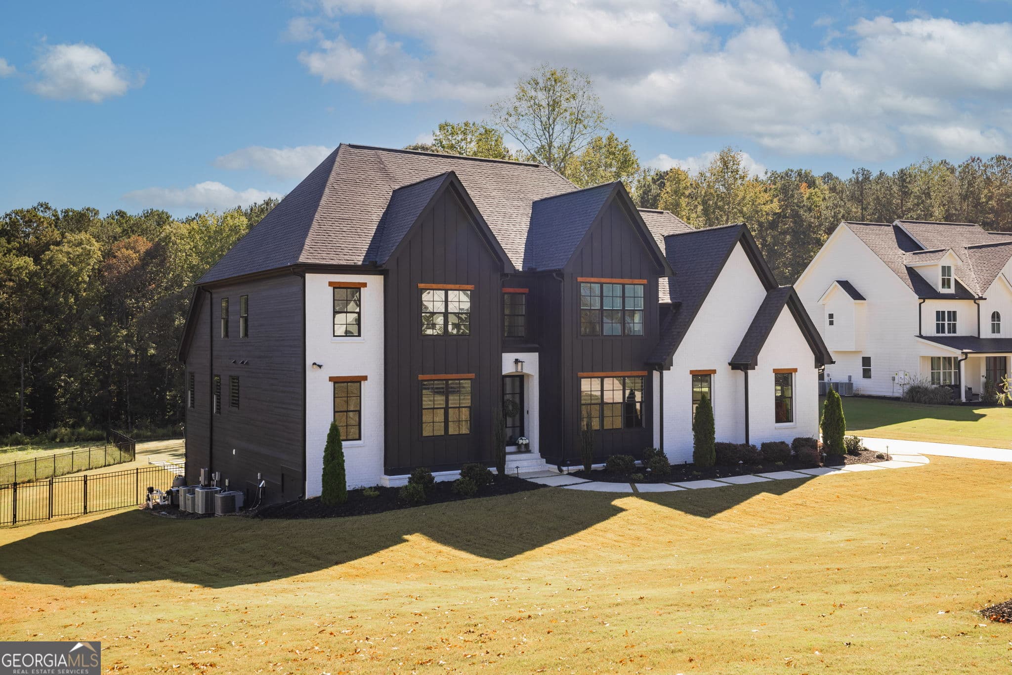 7 bedroom, 6 bathroom, 7,800 sq ft single family residence for sale at 200 Cicely Way, Tyrone, GA 30290 — photo 7