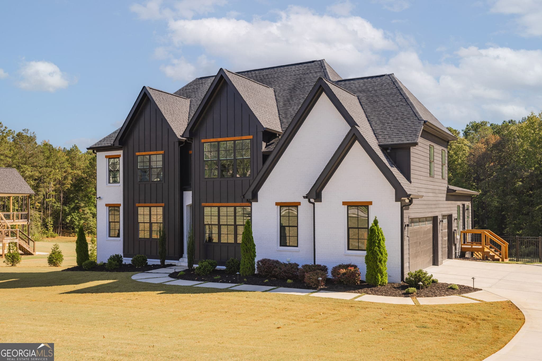 7 bedroom, 6 bathroom, 7,800 sq ft single family residence for sale at 200 Cicely Way, Tyrone, GA 30290 — photo 8