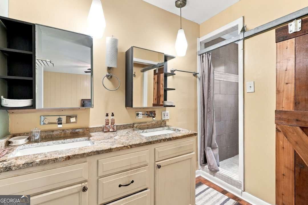 4 bedroom, 3 bathroom, 2,262 sq ft single family residence for sale at 3179 Flamingo Drive, East Point, GA 30344 — photo 9