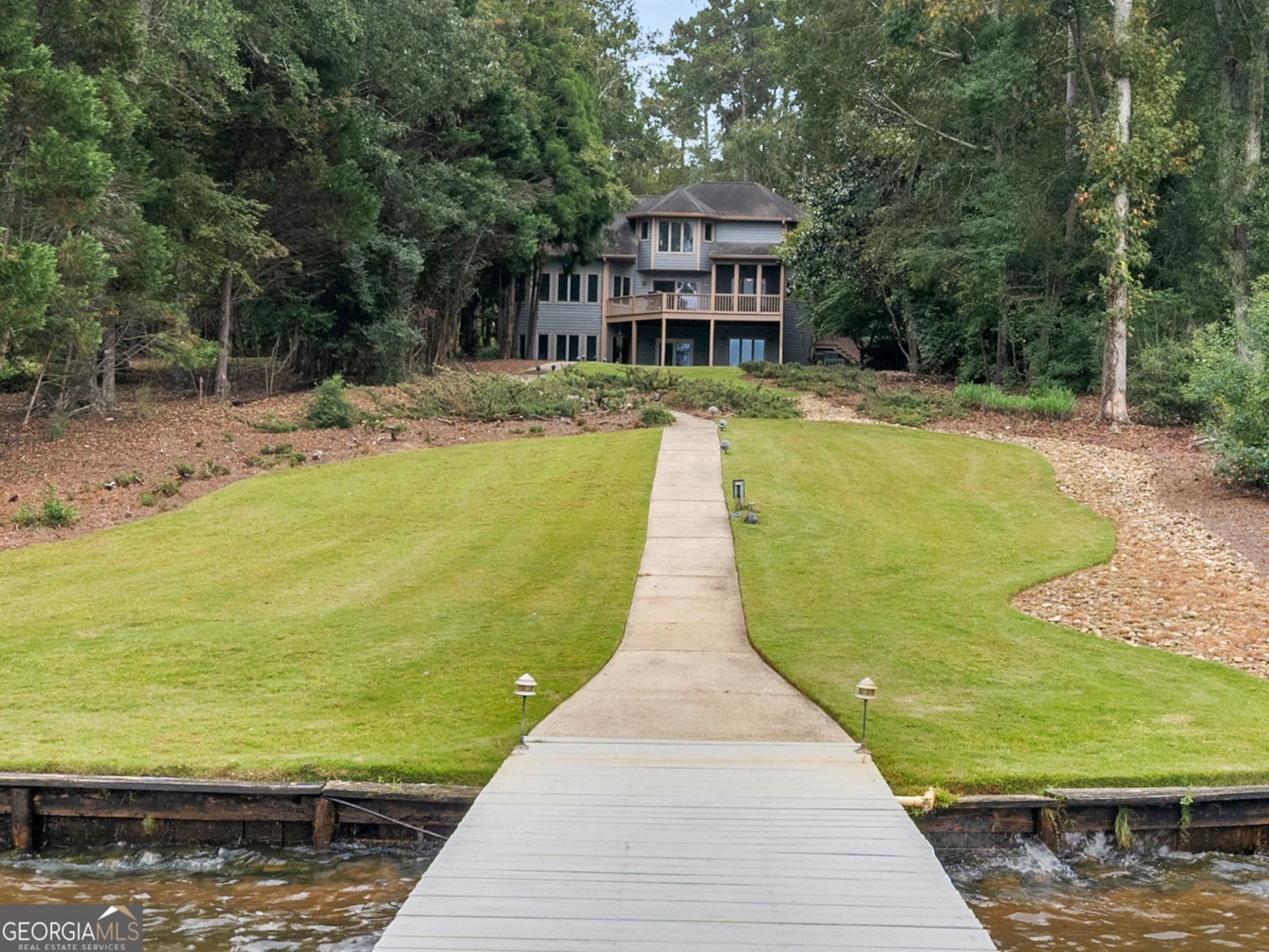 3 bedroom, 2.5 bathroom, 4,145 sq ft single family residence for sale at 117 N Rand Court, Eatonton, GA 31024 — photo 9