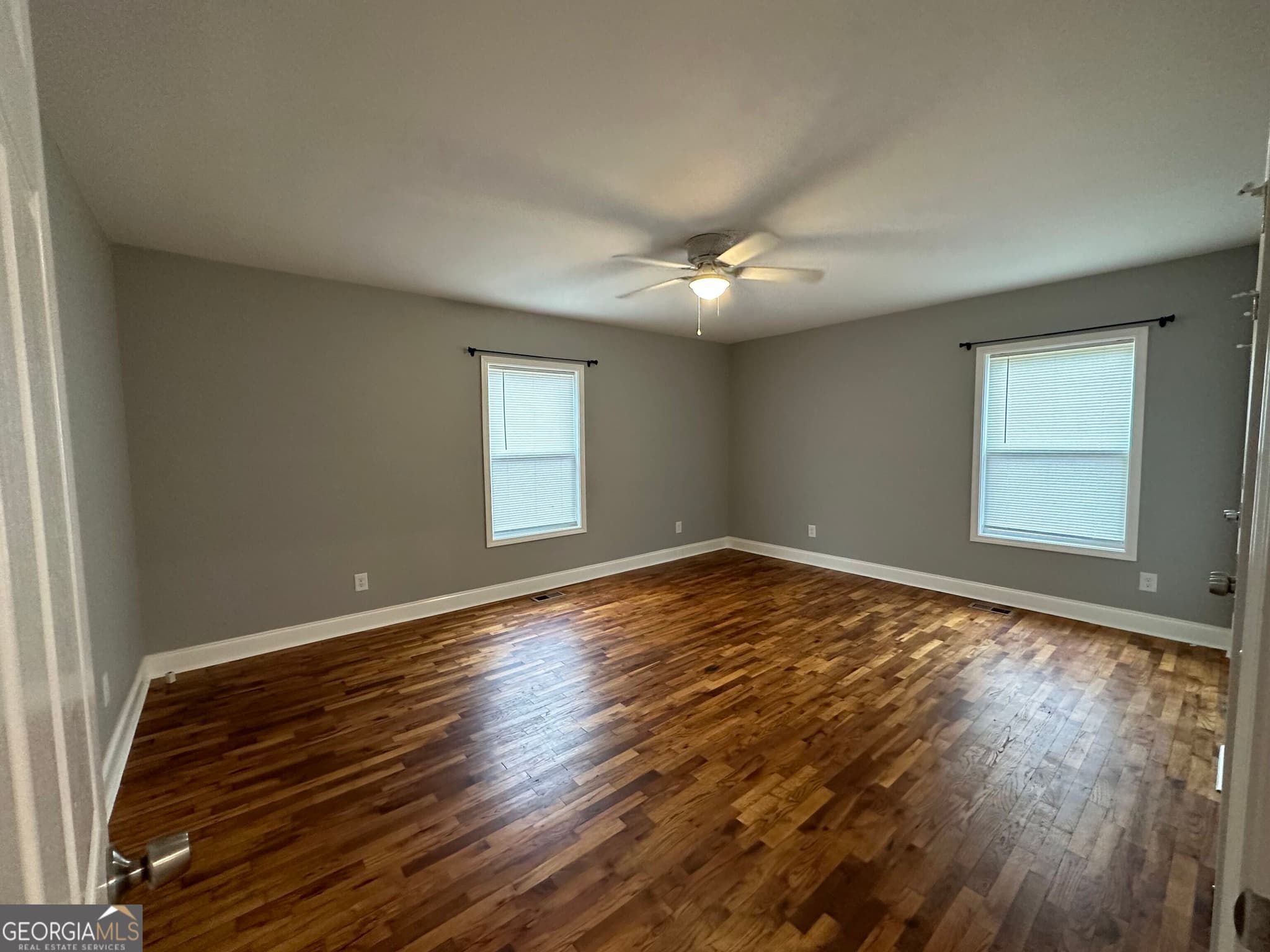 2 bedroom, 1 bathroom, 1,000 sq ft duplex for rent at 6250 West Avenue, Lavonia, GA 30553 for $1,350 a month — photo 5