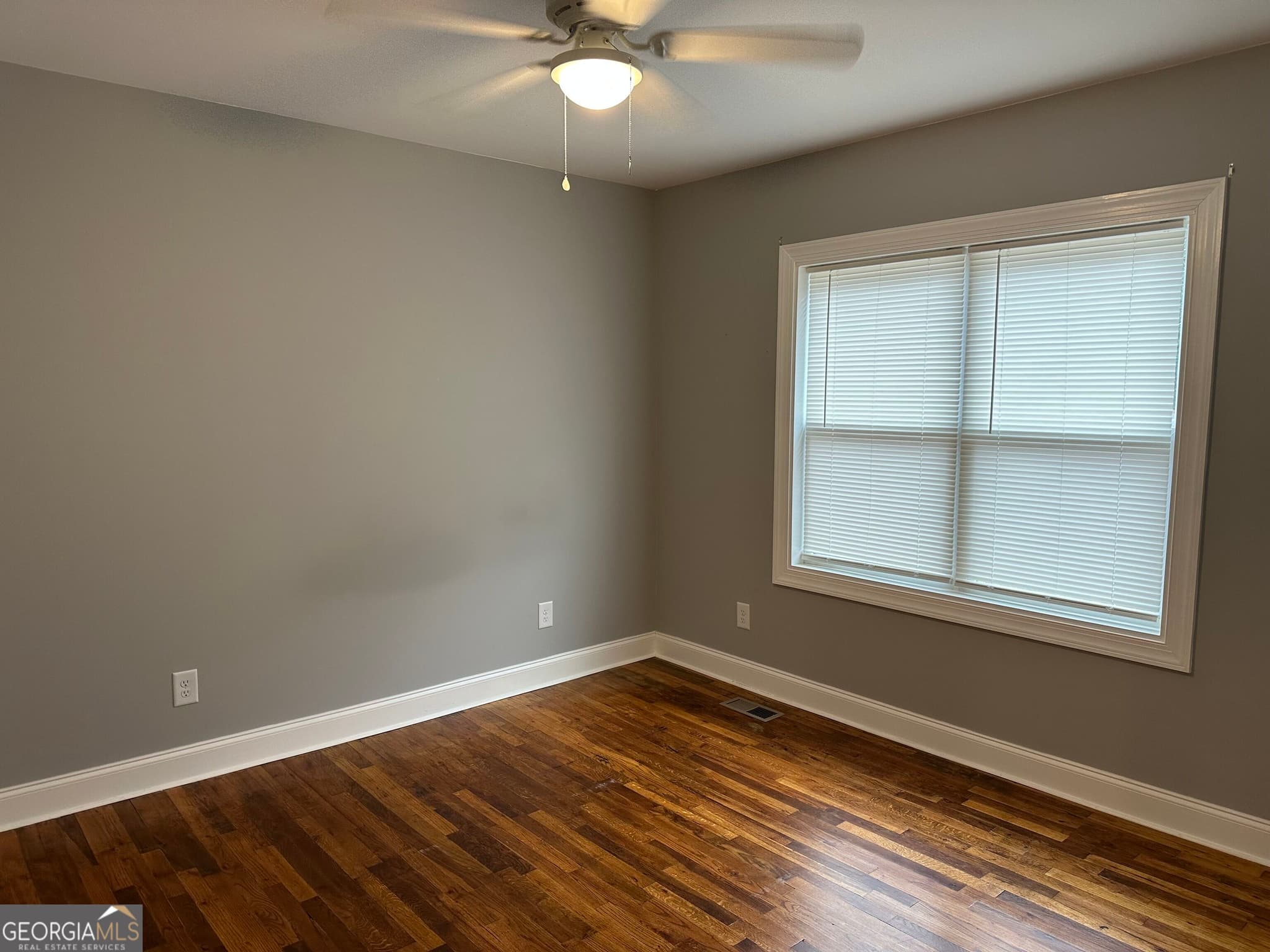 2 bedroom, 1 bathroom, 1,000 sq ft duplex for rent at 6250 West Avenue, Lavonia, GA 30553 for $1,350 a month — photo 9