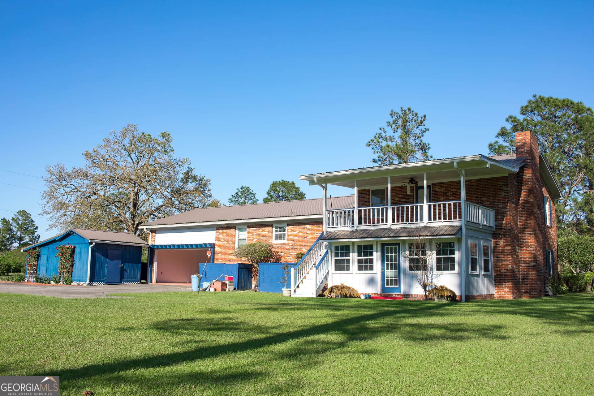4 bedroom, 2 bathroom, 2,266 sq ft single family residence for sale at 2110 Ware Street, Blackshear, GA 31516 — photo 6