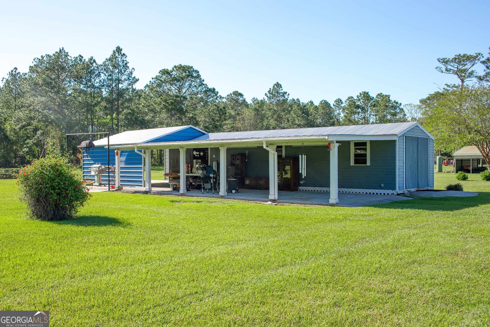 4 bedroom, 2 bathroom, 2,266 sq ft single family residence for sale at 2110 Ware Street, Blackshear, GA 31516 — photo 9