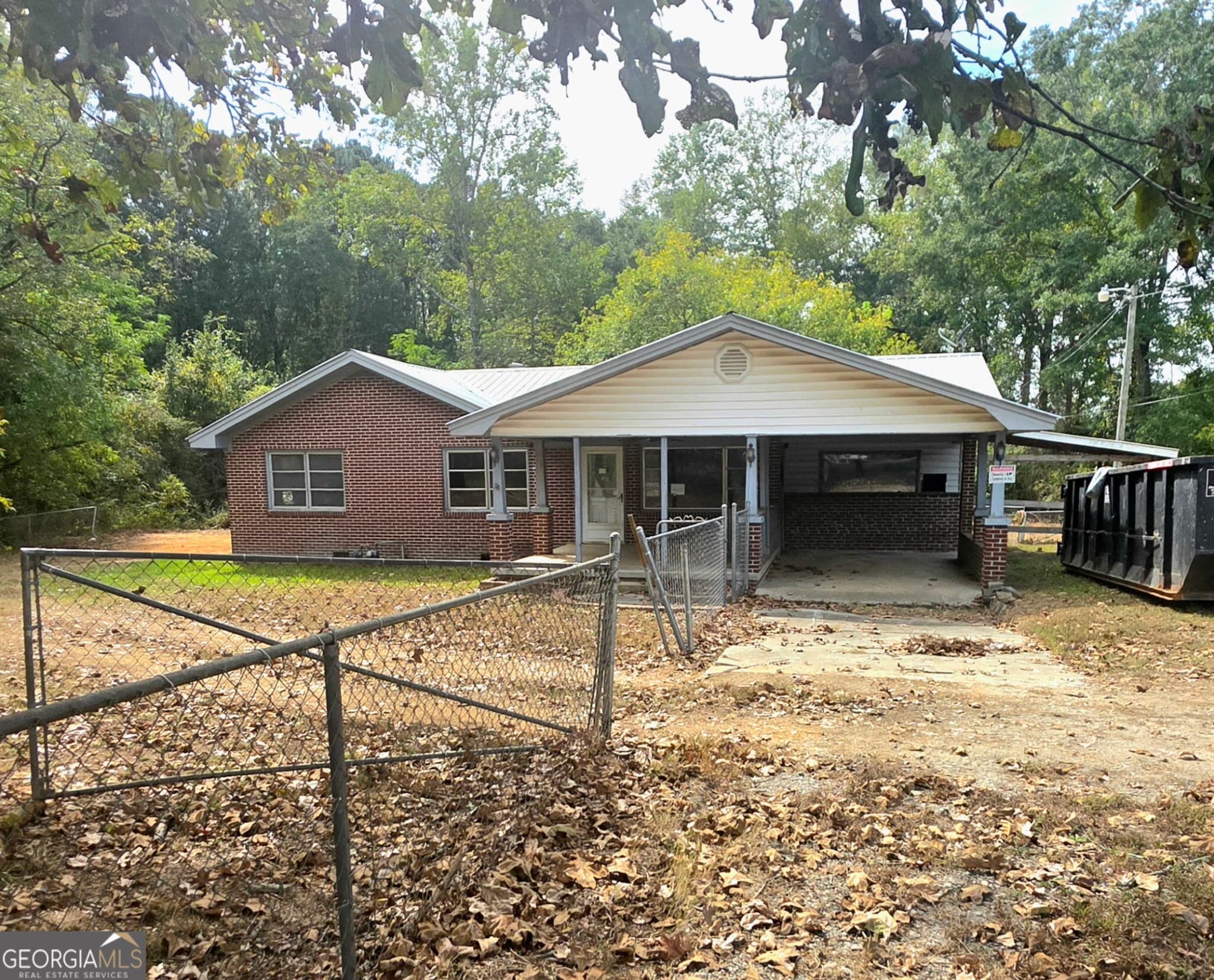 2 bedroom, 1 bathroom, 1,191 sq ft single family residence for sale at 7841 Hog Mountain Road, Statham, GA 30666