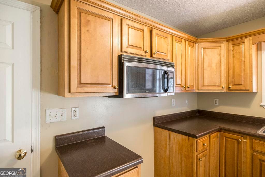 3 bedroom, 2 bathroom, 2,570 sq ft single family residence for sale at 1940 Barrington Drive, Dublin, GA 31021 — photo 10