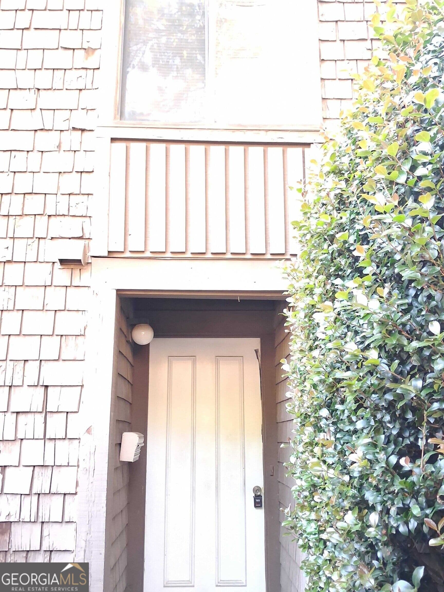 2 bedroom, 2.5 bathroom, 1,498 sq ft condominium for sale at 111 Willowick Drive, Lithonia, GA 30038