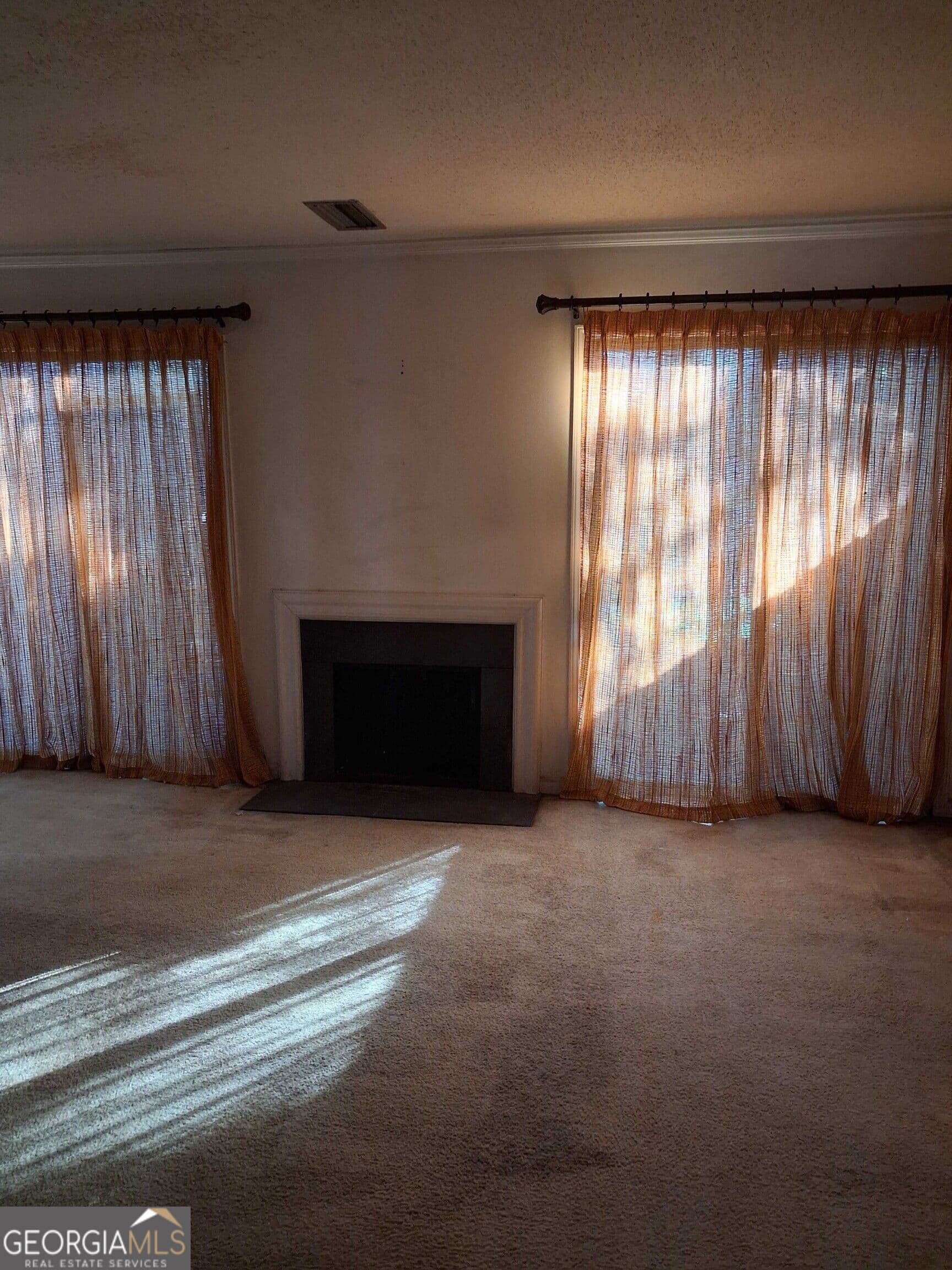 2 bedroom, 2.5 bathroom, 1,498 sq ft condominium for sale at 111 Willowick Drive, Lithonia, GA 30038 — photo 5