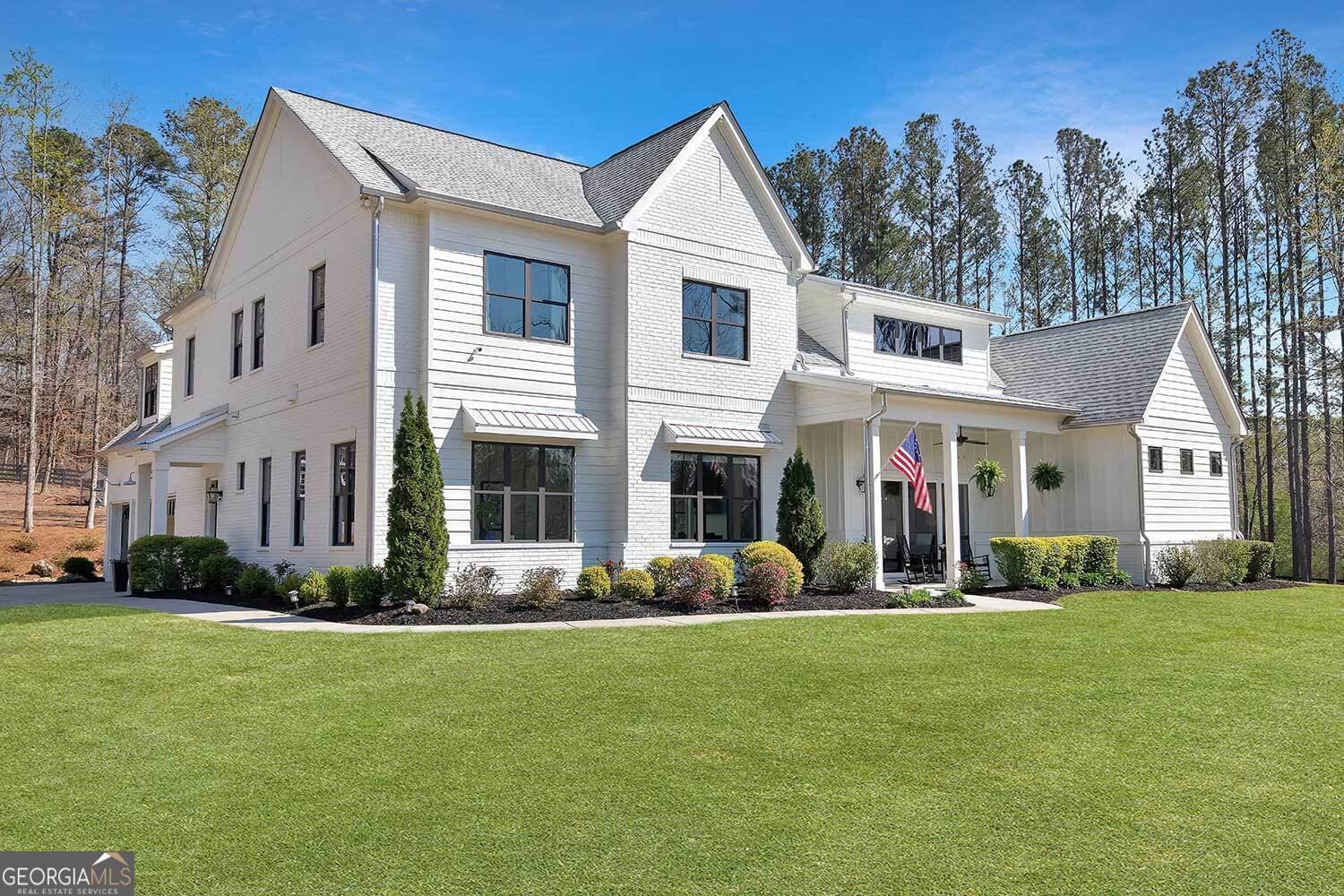 5 bedroom, 4.5 bathroom, 4,046 sq ft single family residence sold at 1455 Rucker Circle, Woodstock, GA 30188