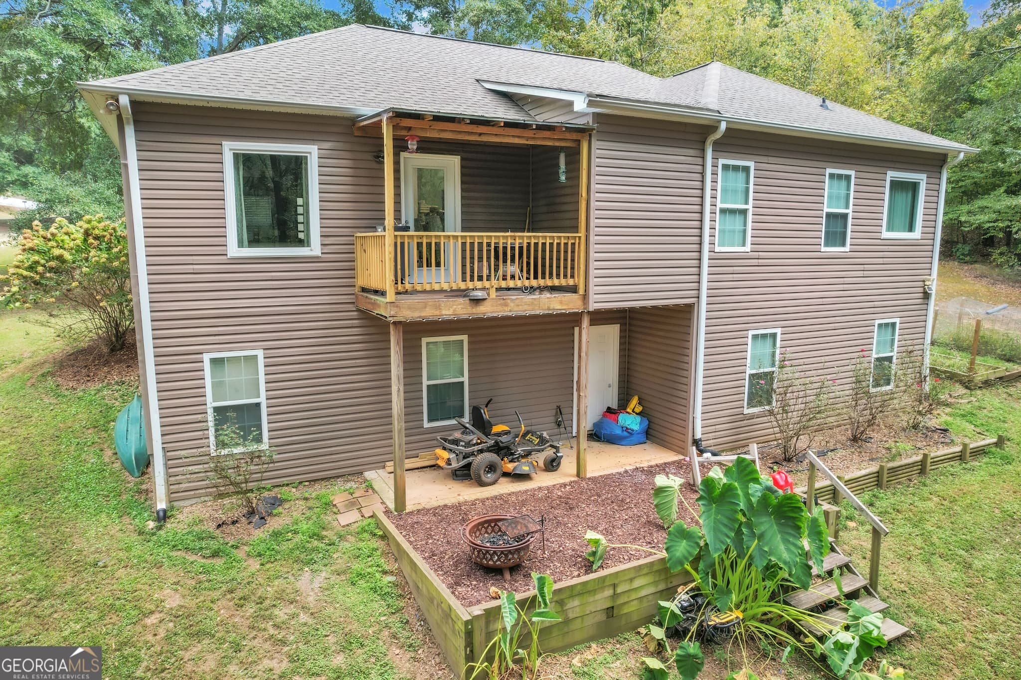 4 bedroom, 3 bathroom, 2,852 sq ft single family residence for sale at 378 Harper Lane, Royston, GA 30662 — photo 3