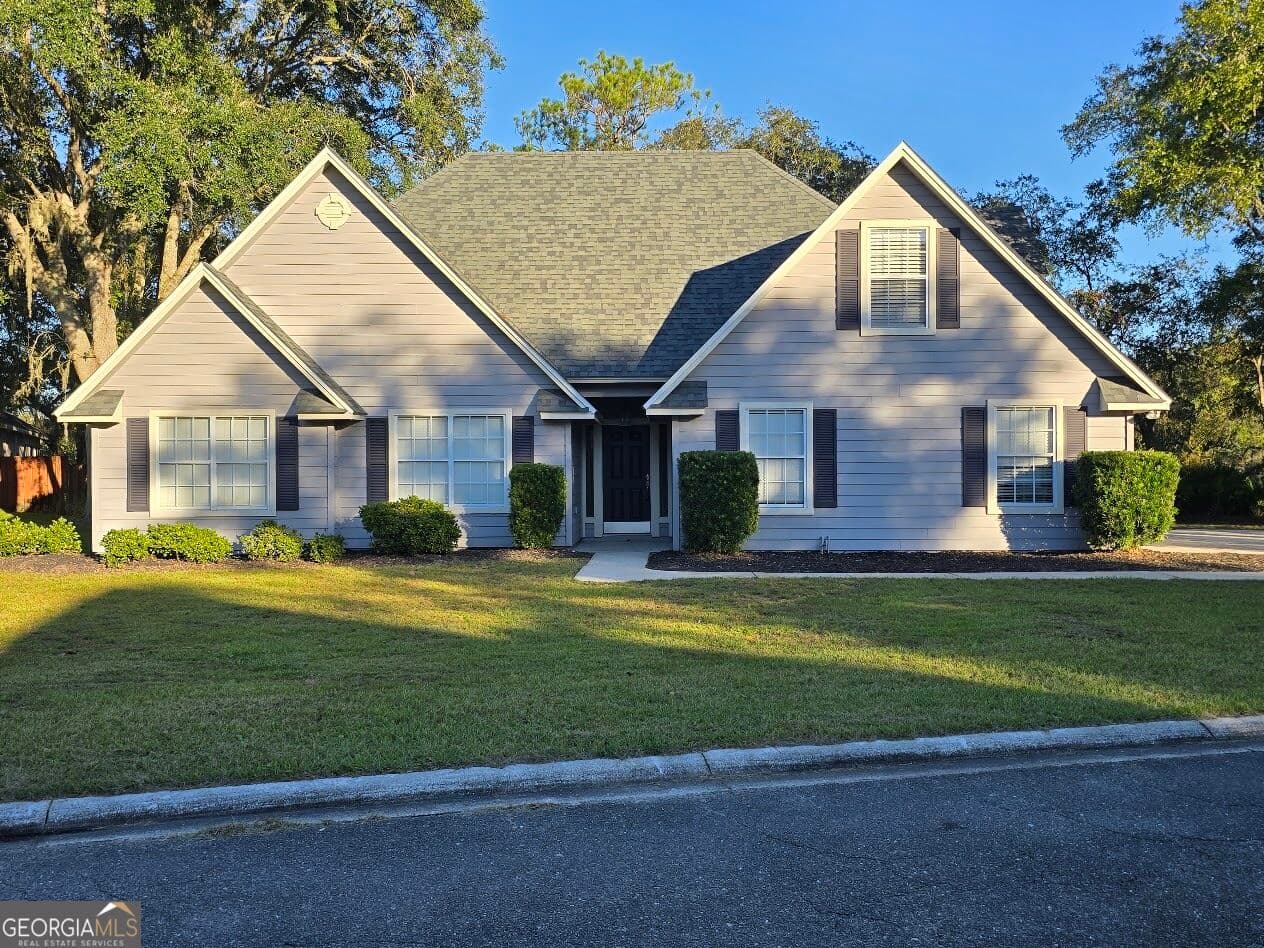 5 bedroom, 3 bathroom, 2,059 sq ft single family residence for rent at 307 Old Mill Drive, Saint Marys, GA 31558 for $2,250 a month — photo 1 of 88