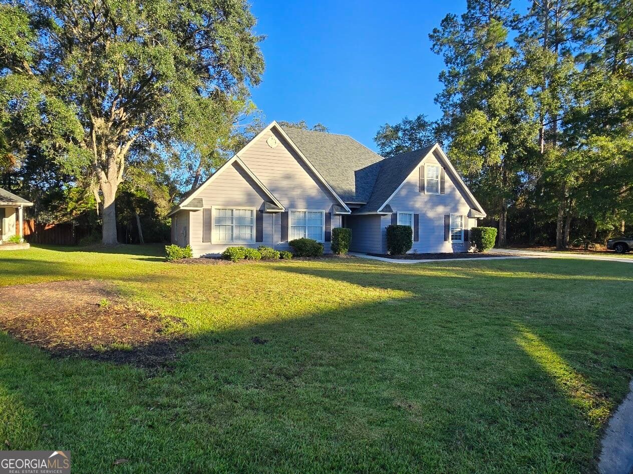 5 bedroom, 3 bathroom, 2,059 sq ft single family residence for rent at 307 Old Mill Drive, Saint Marys, GA 31558 for $2,250 a month — photo 5