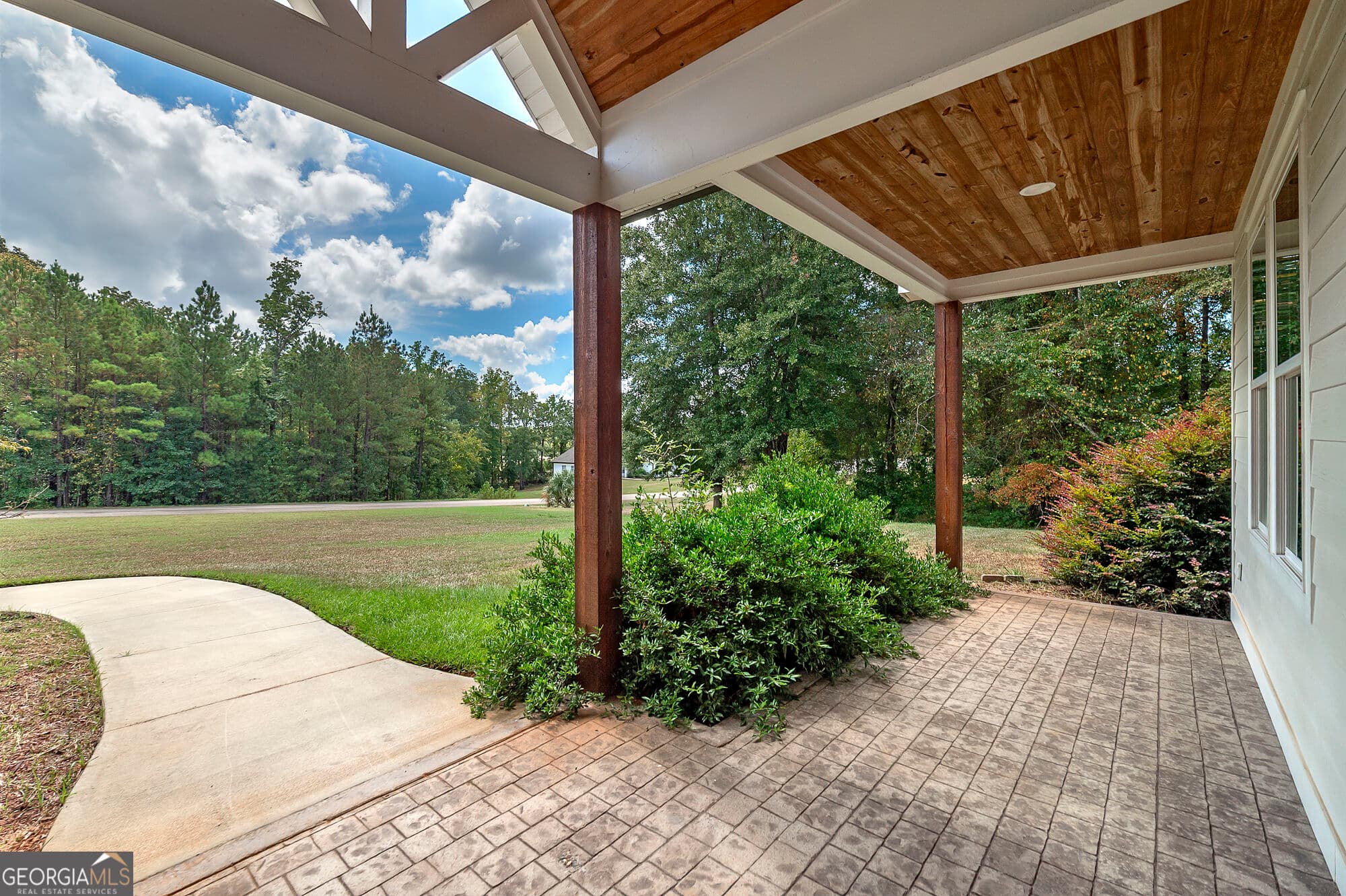 4 bedroom, 3.5 bathroom, 3,080 sq ft single family residence for sale at 194 High Bluff Court, Milledgeville, GA 31061 — photo 7