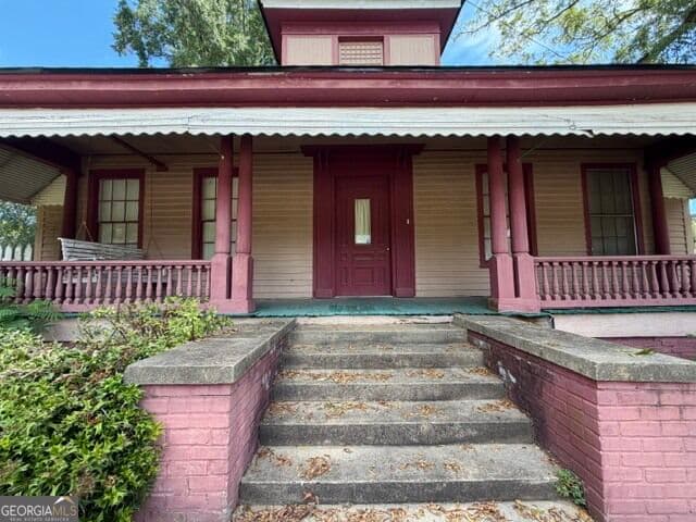 4 bedroom, 2 bathroom, 2,190 sq ft single family residence under contract at 302 Smith Street, Tennille, GA 31089 — photo 4