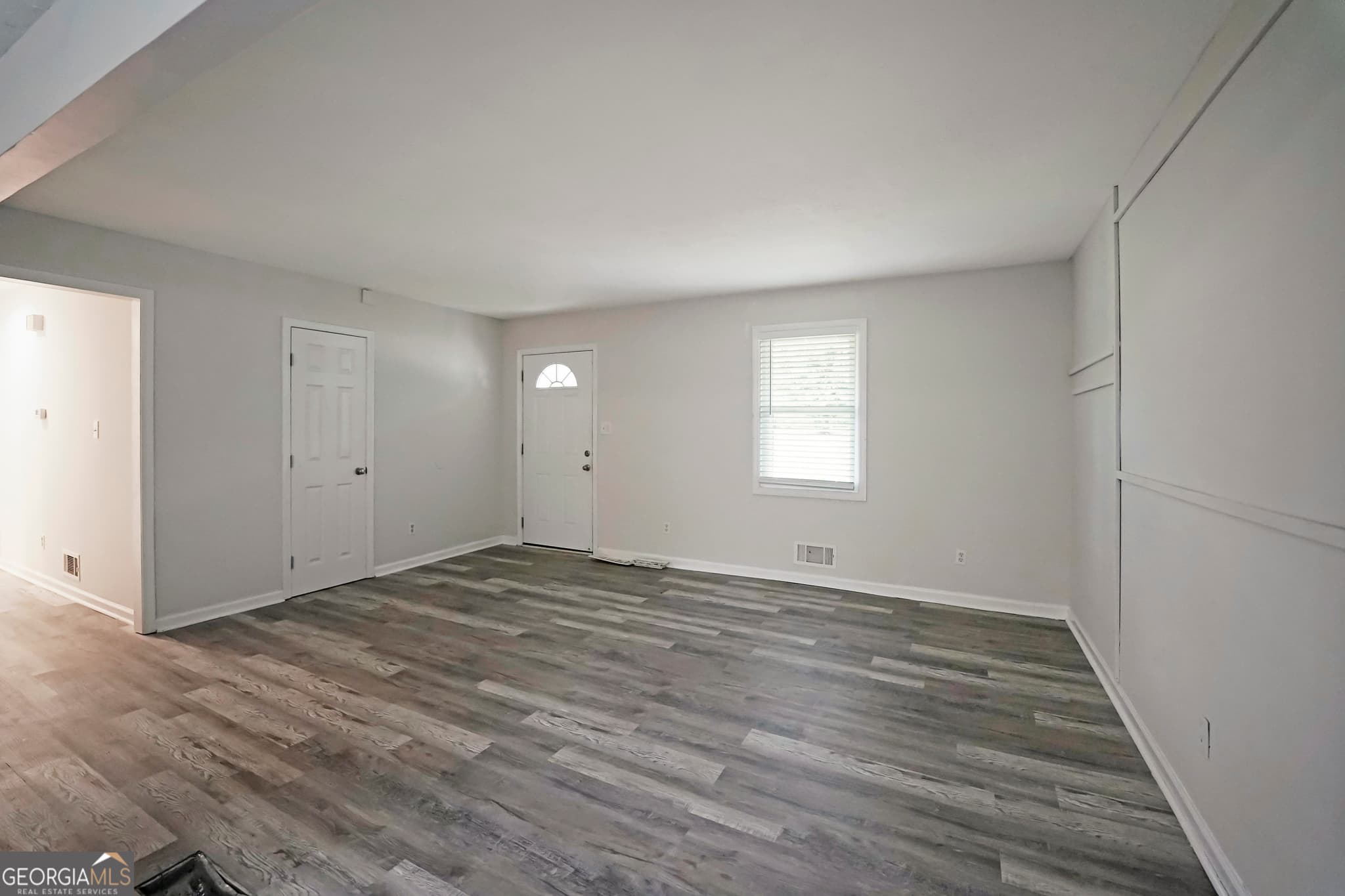 4 bedroom, 3 bathroom, 1,750 sq ft single family residence for sale at 3021 Lakeridge Drive, Conyers, GA 30094 — photo 5