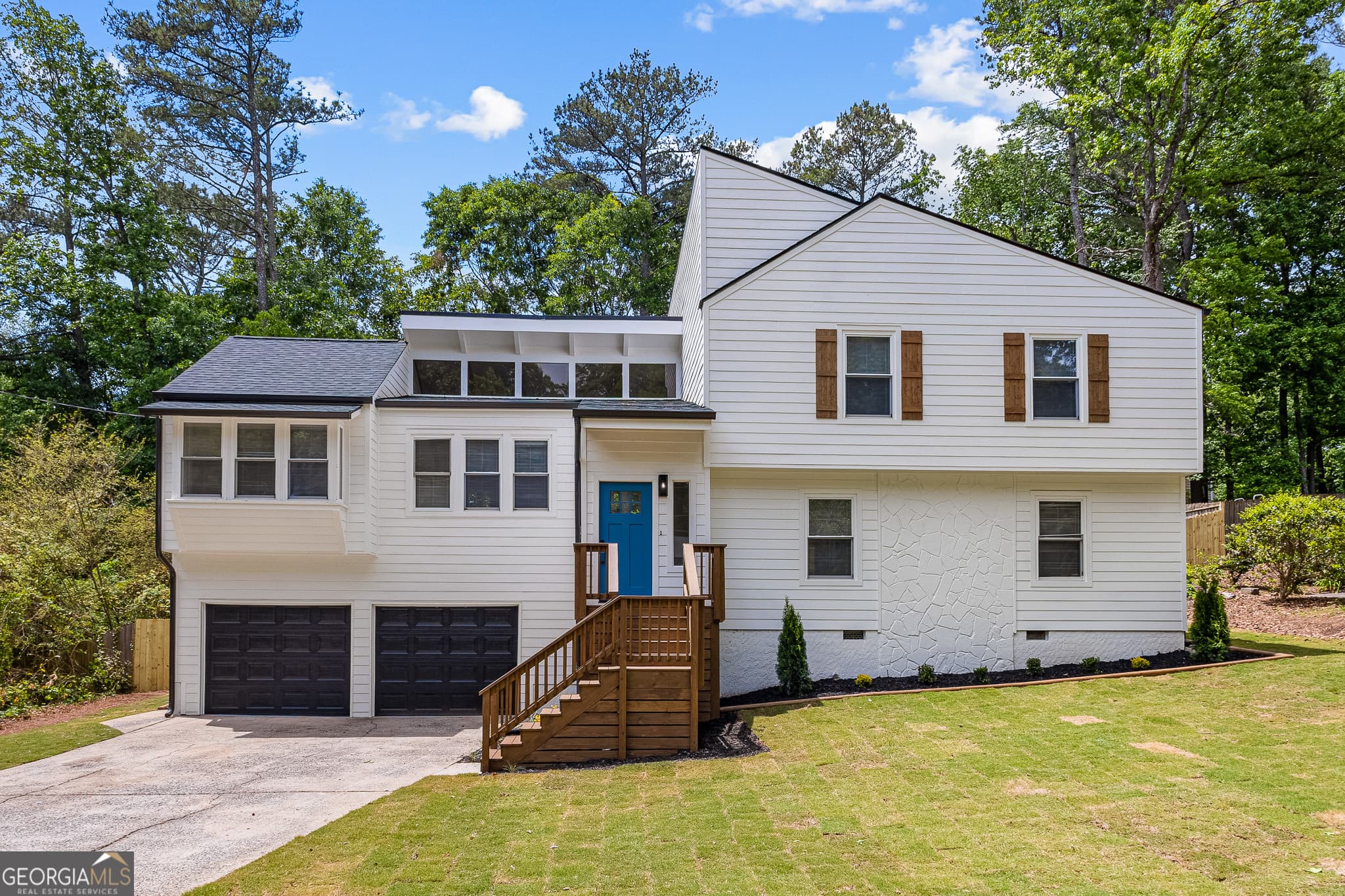 4 bedroom, 3 bathroom single family residence sold at 3430 Woodrun Trail, Marietta, GA 30062