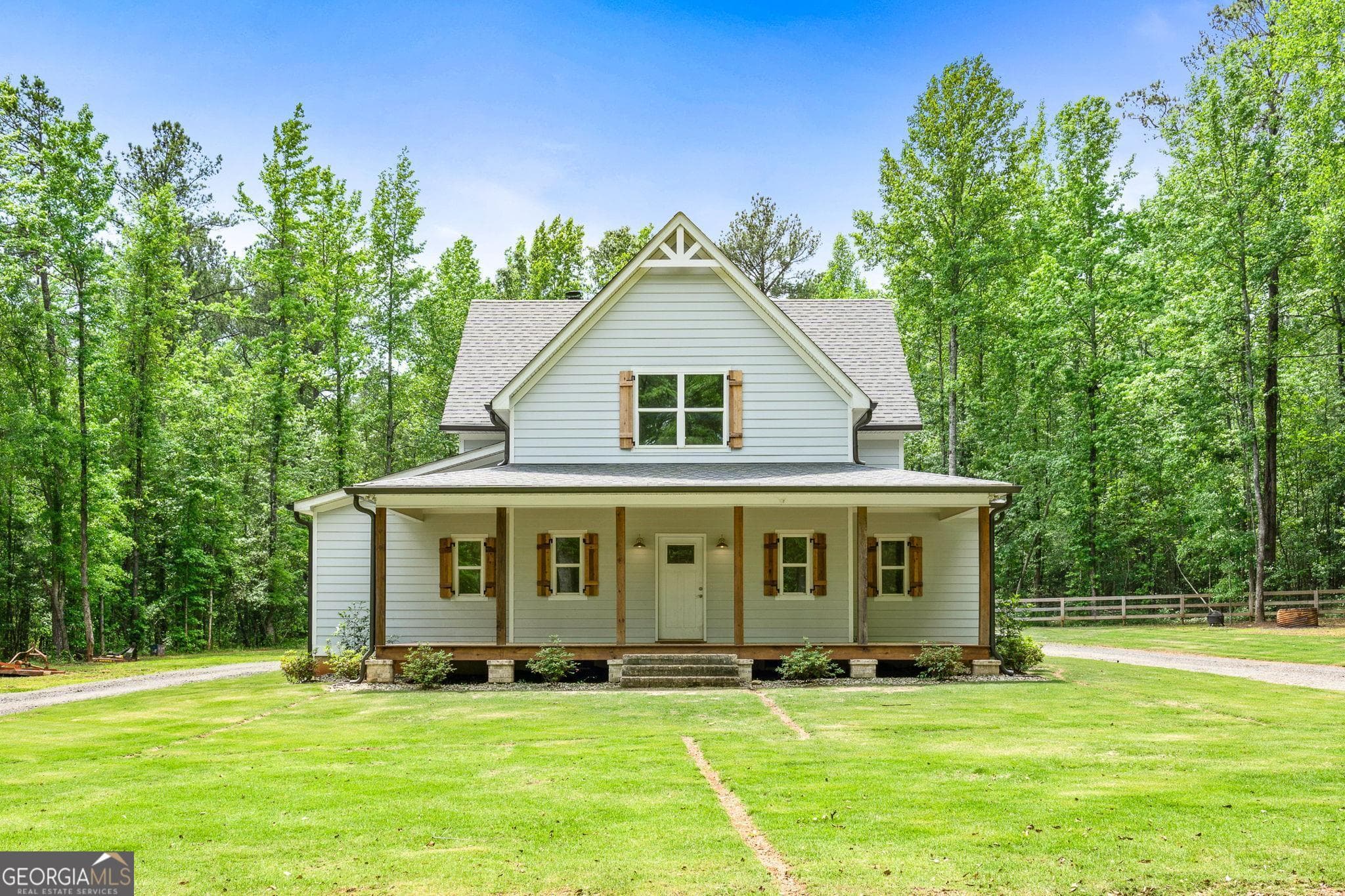 4 bedroom, 3.5 bathroom, 2,841 sq ft single family residence for sale at 1337 Green Street, Concord, GA 30206