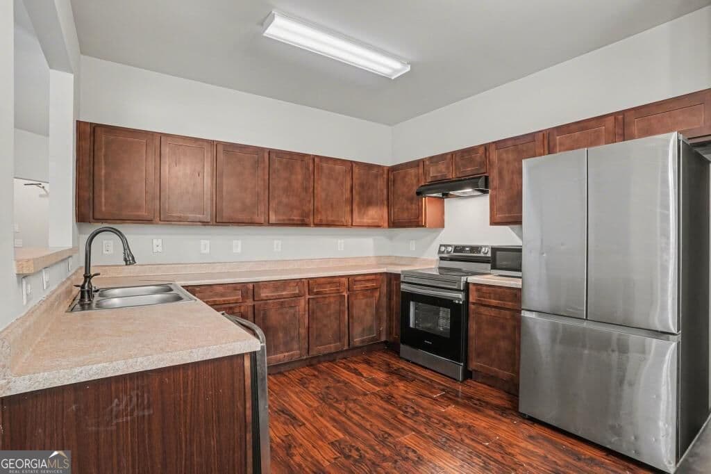 4 bedroom, 2.5 bathroom single family residence for rent at 1517 Arbor Place Drive, Morrow, GA 30260 for $2,275 a month — photo 4